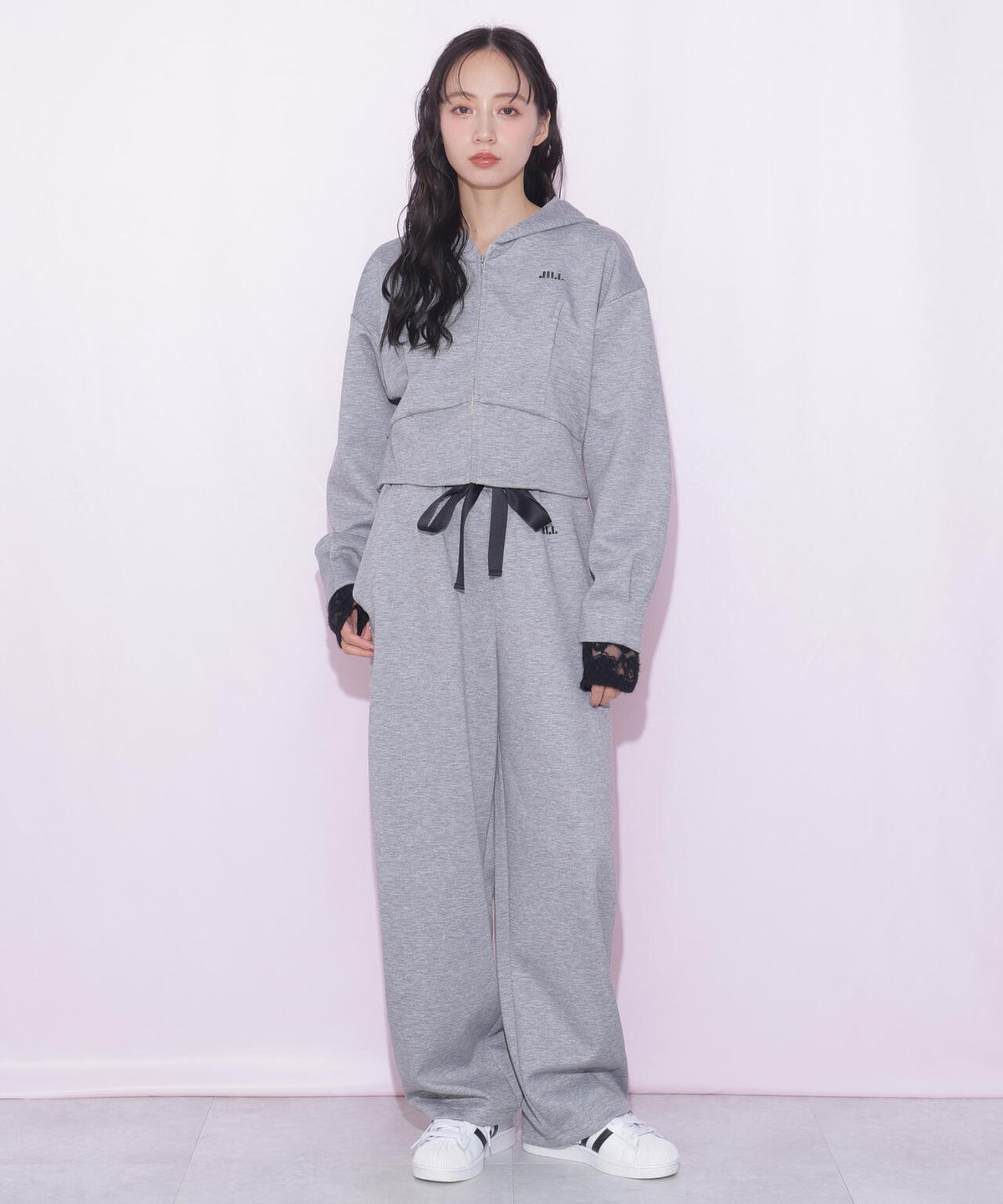 160cm 着用サイズ:FR