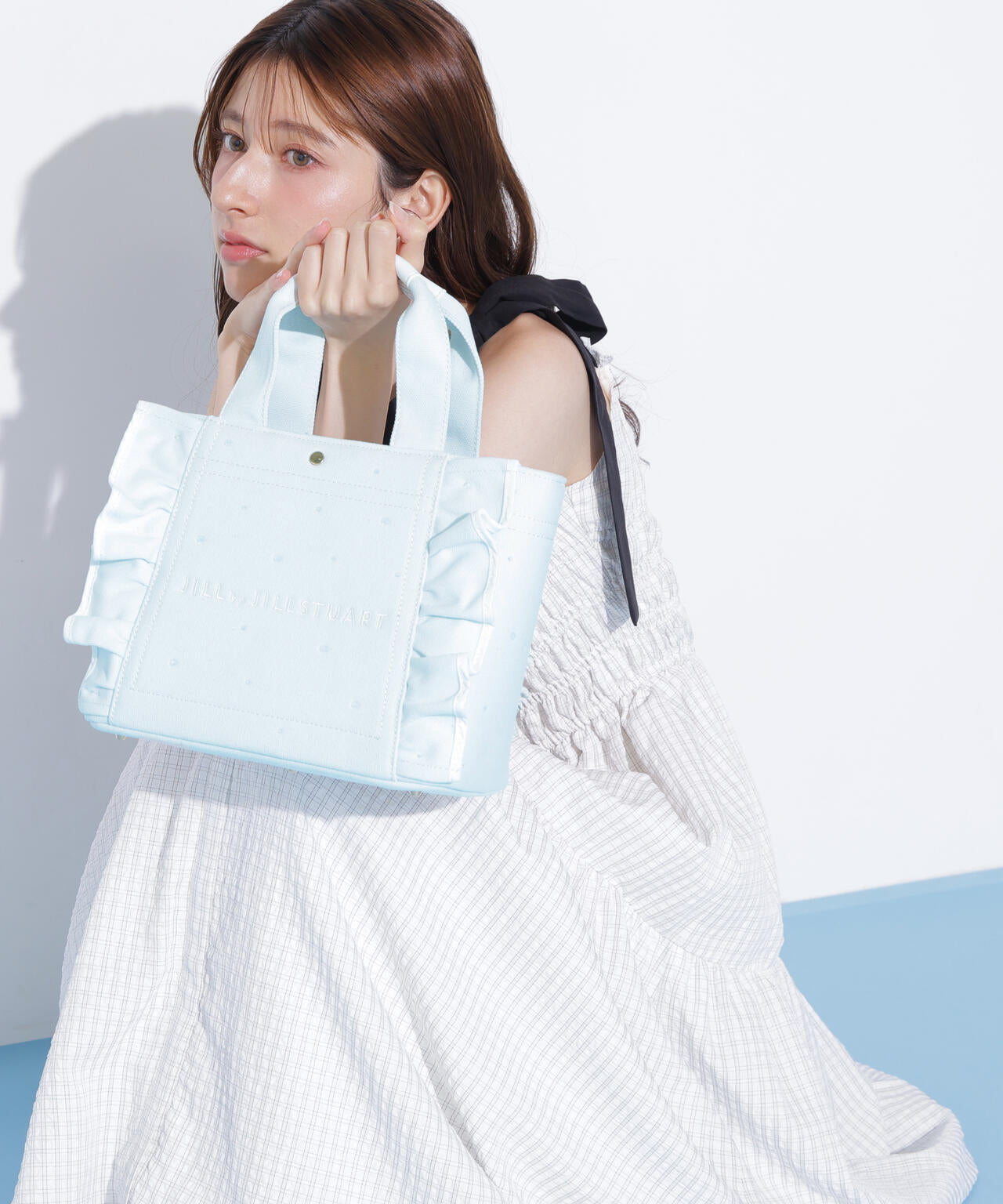 ビジューフリルトート