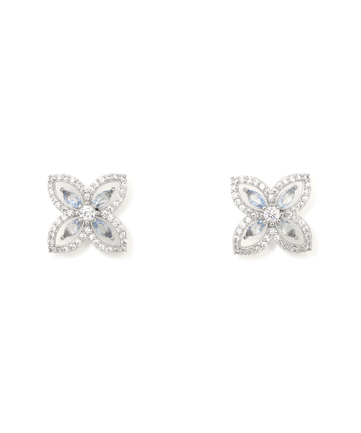 Cubic フラワーピアス