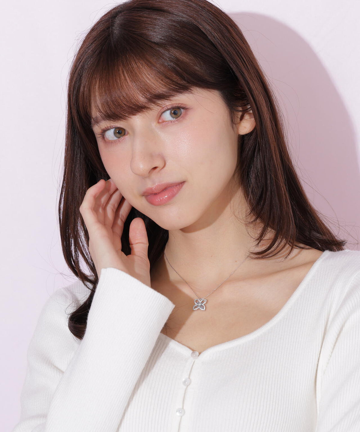 Cubic フラワーネックレス