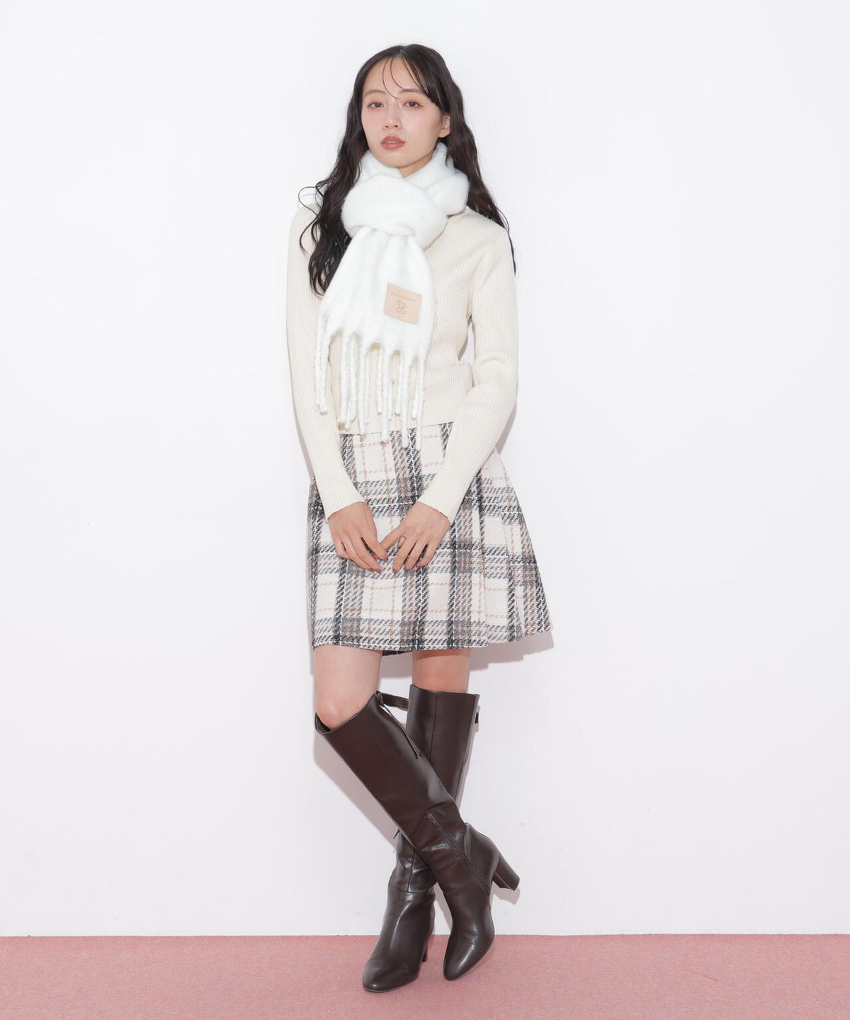 160cm 着用サイズ:FR