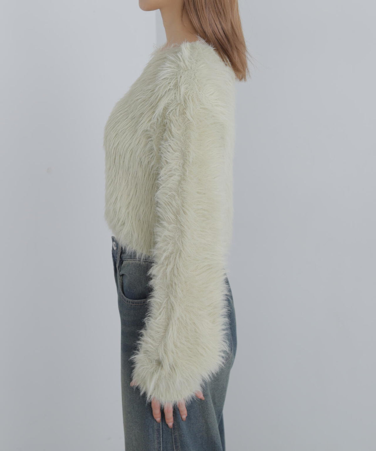 ショート丈ロングシャギーニット