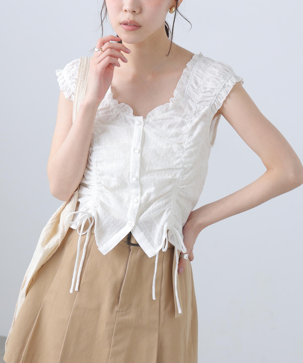 164cm 着用サイズ:FR