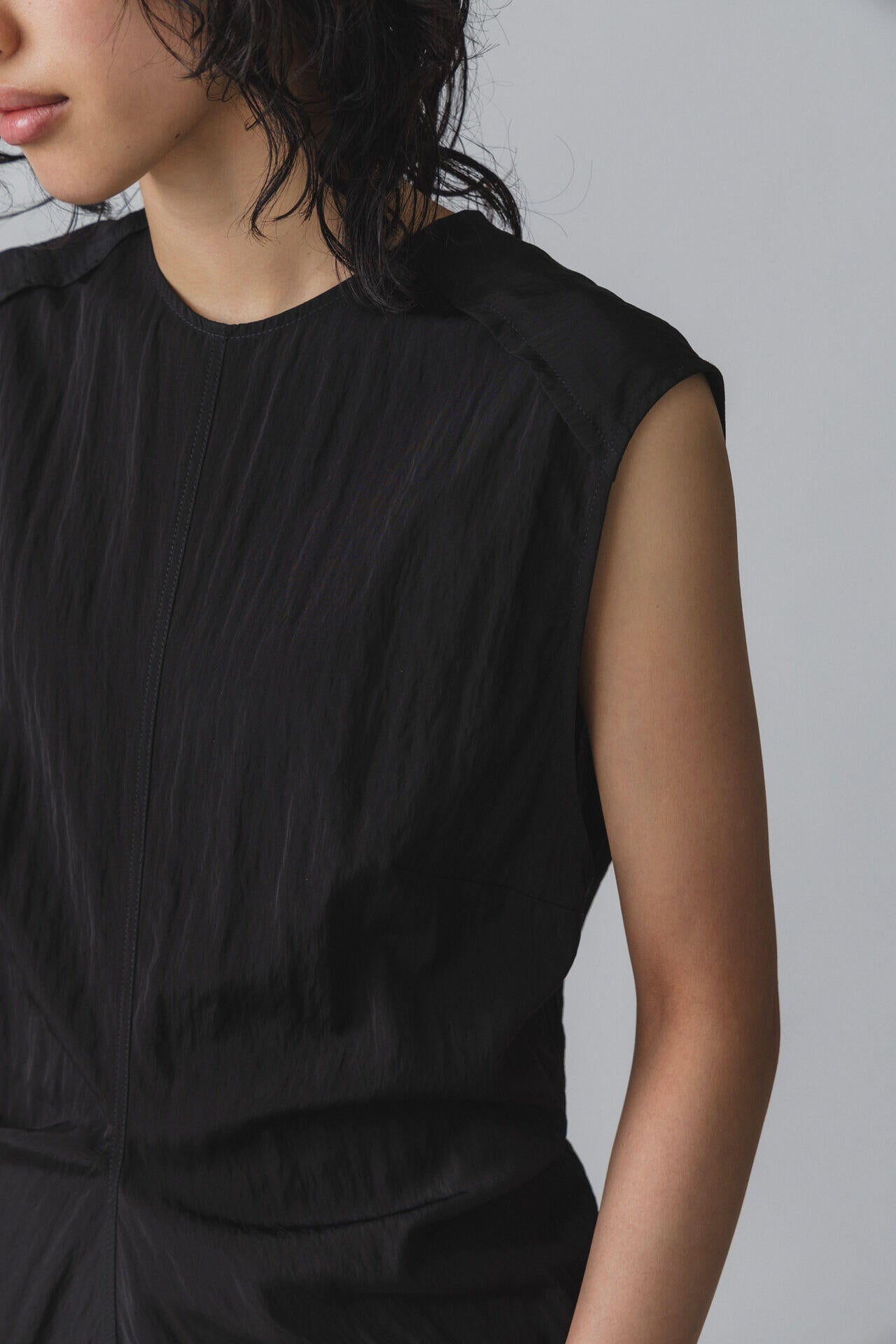 STUDIO NICHOLSON / TEXTRED FLUID VISCSE DRAPE TOP
