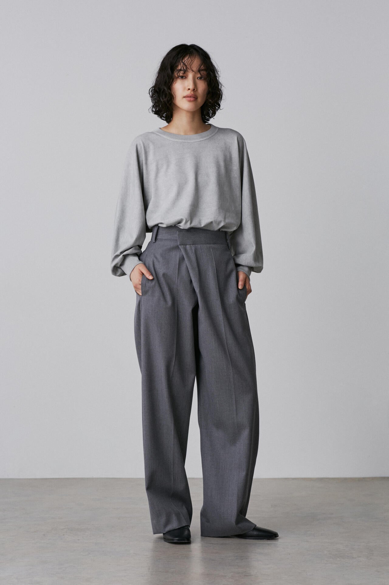 YLEVE / WOOL SURGE TROUSERS