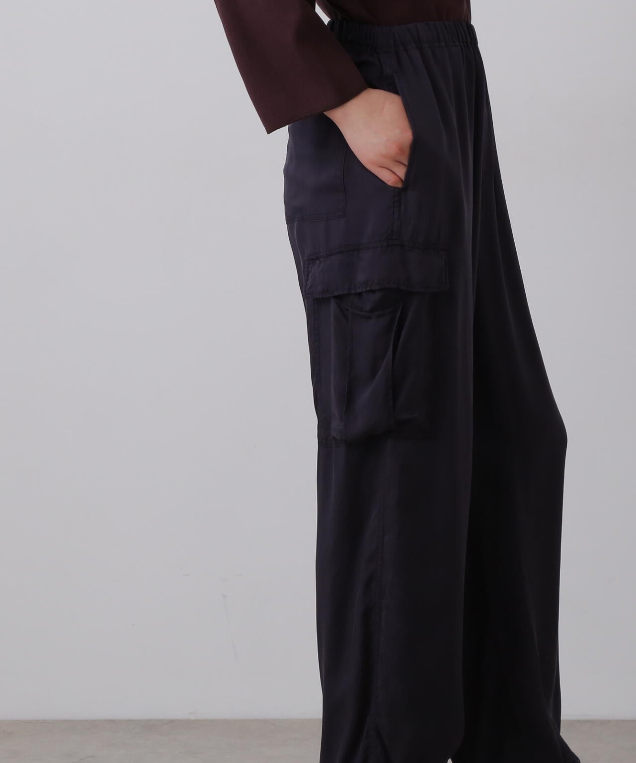 YLEVE / CUPRA TWILL GARMANT DYE EASY CARGO TROUSERS