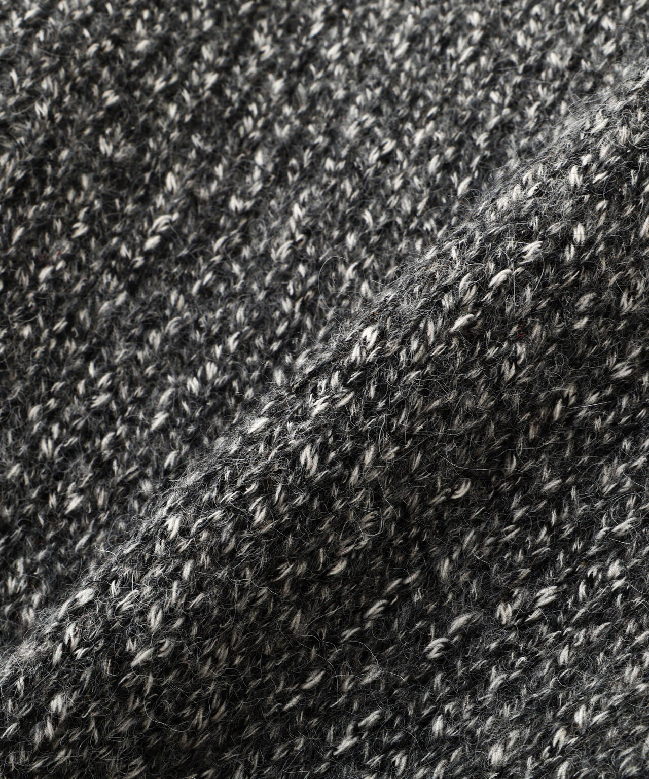 YLEVE / BOUCLE MOHAIR KNIT PULLOVER