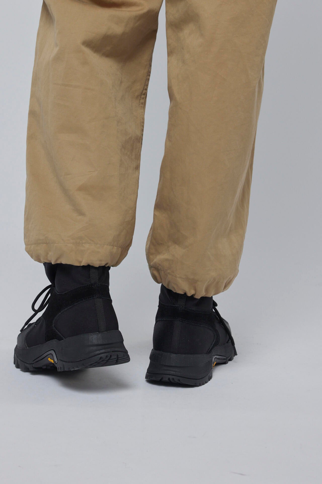 Tomo & Co / INITY HIKER MID