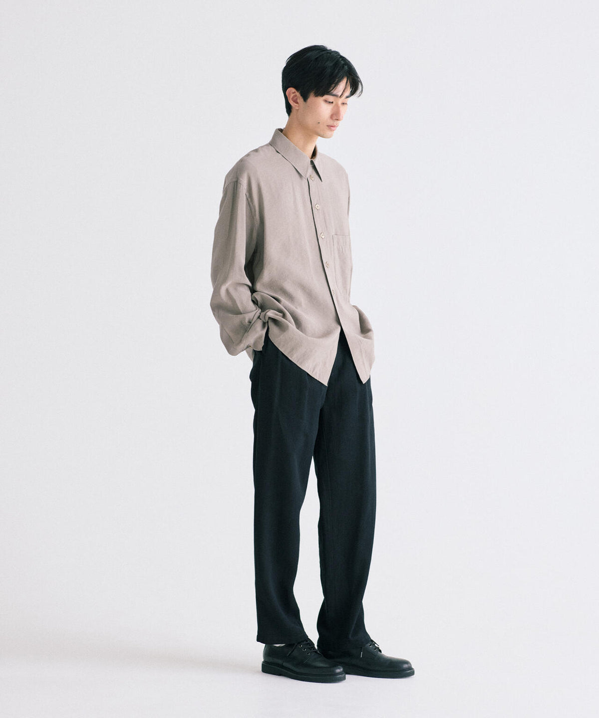 186cm C:87 W:68 H:89 着用サイズ:M