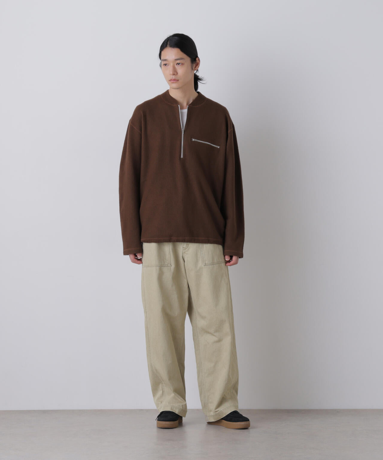 181cm C:84 W:70 H:91 着用サイズ:4