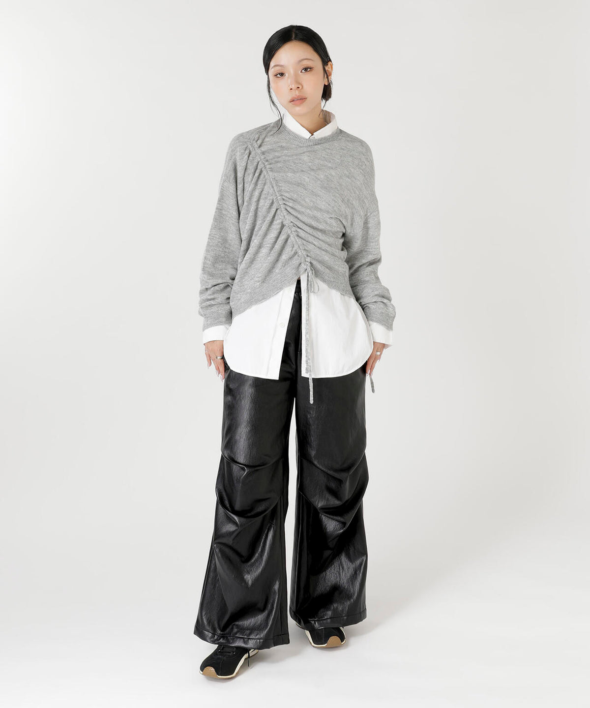 COATED WIDE TUCK PANTS