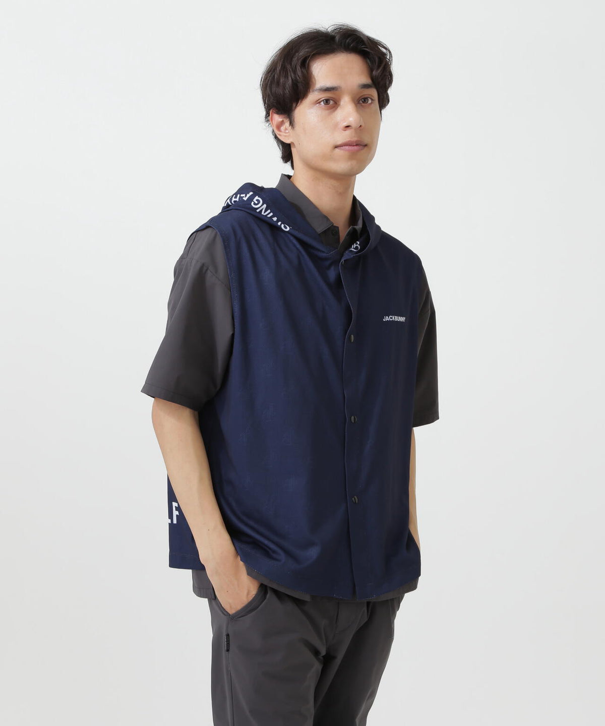 182cm C:84 W:71 H:89 着用サイズ:5