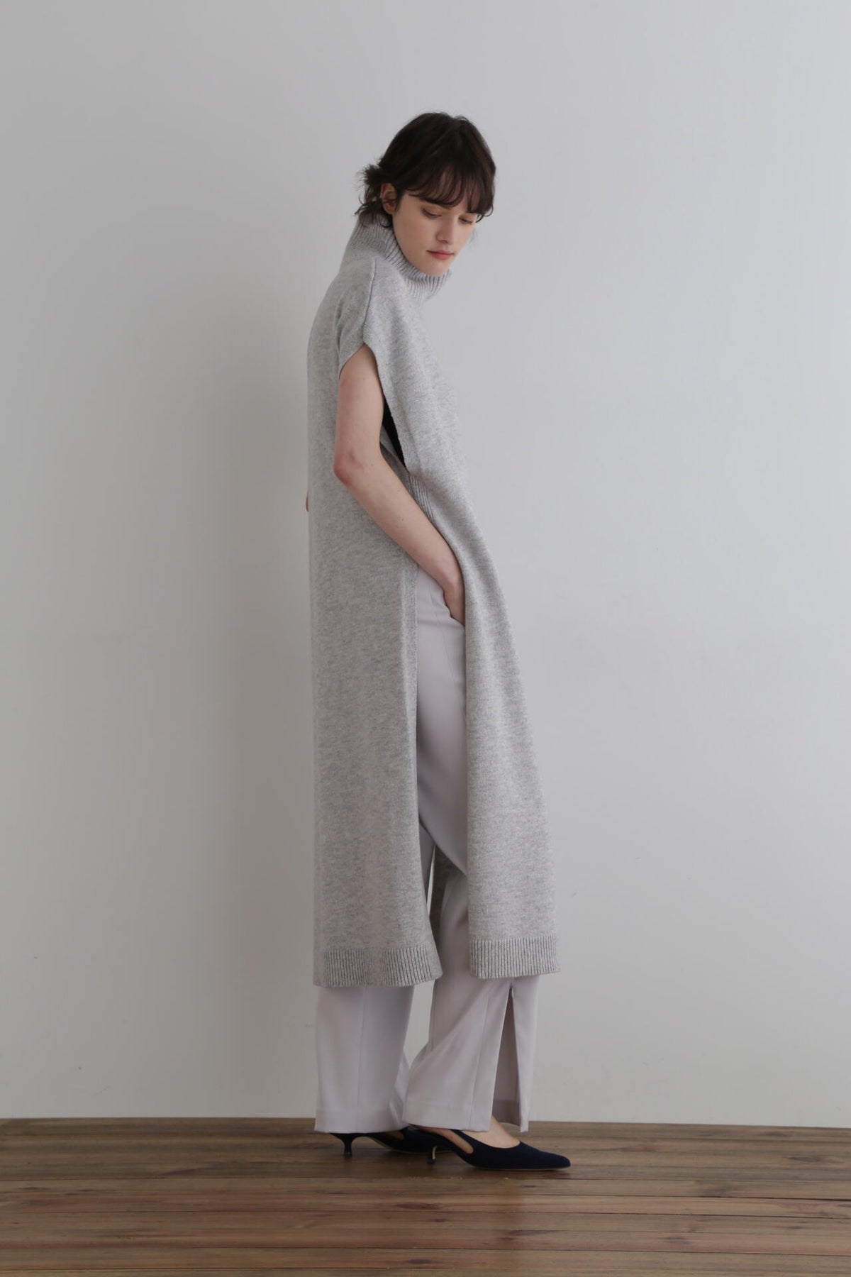 ダブルサテンストレートスリットパンツ