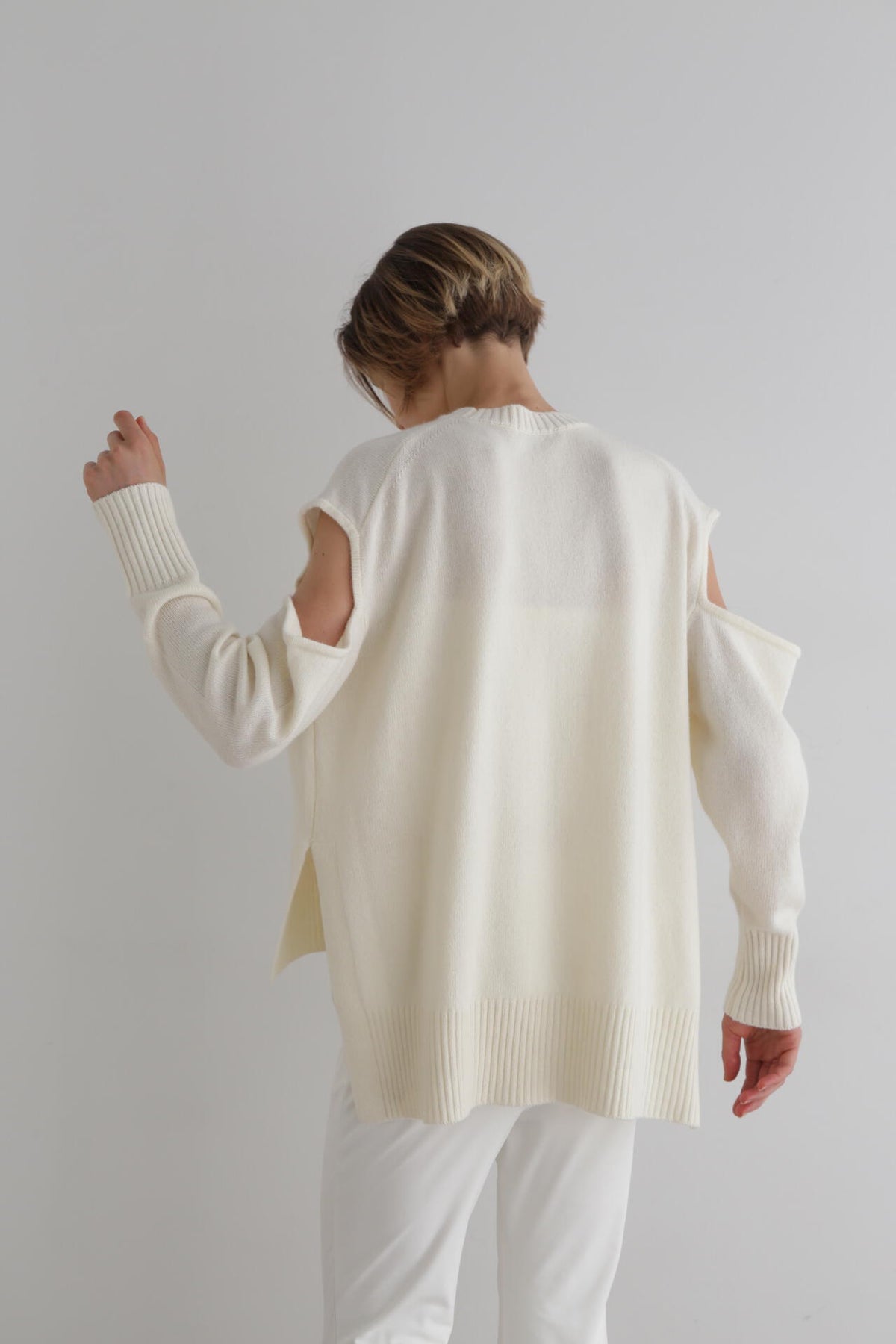 ウールカシミアスリットニット