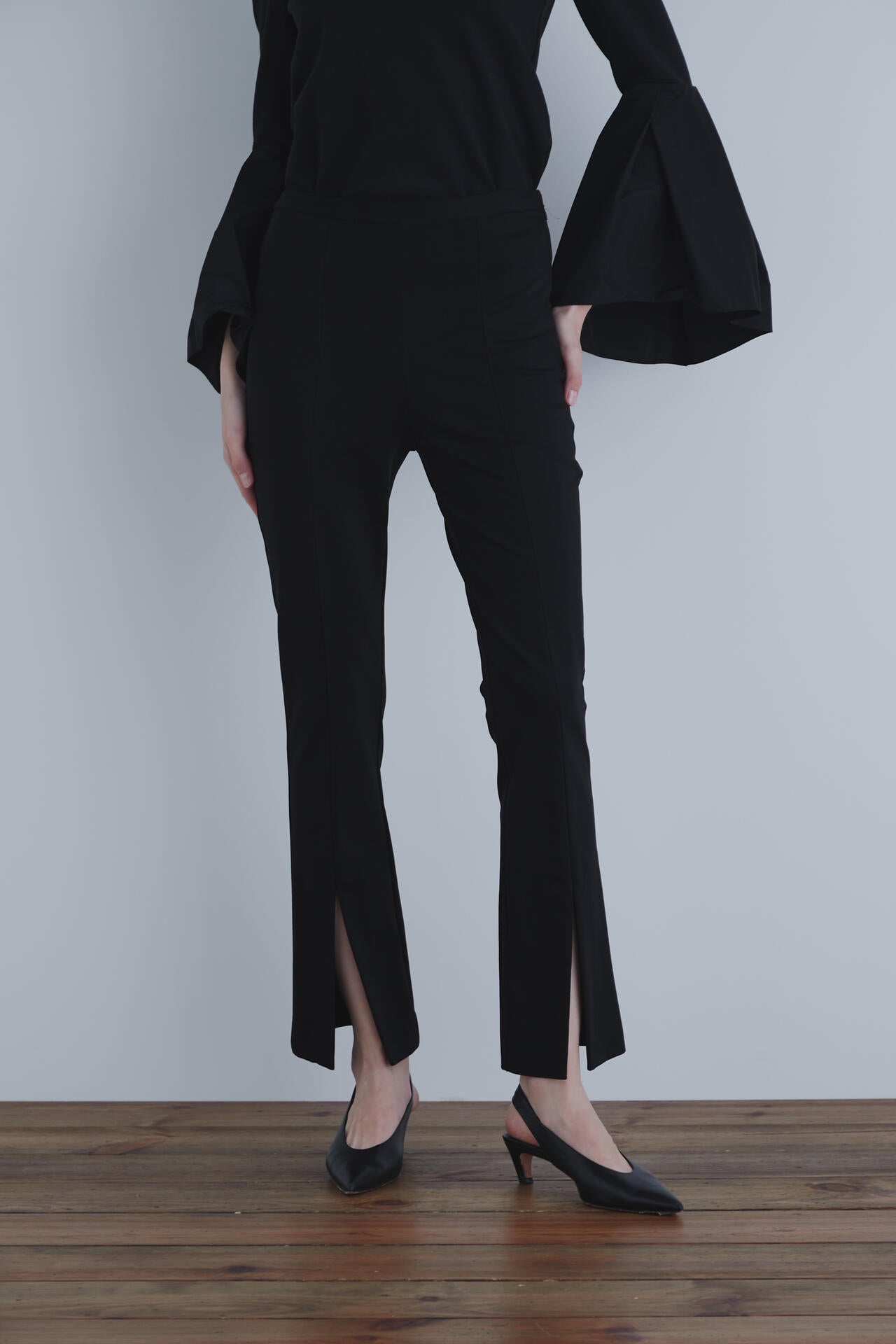 【EC限定】ハイストレッチフロントスリットパンツ(+5cm丈)