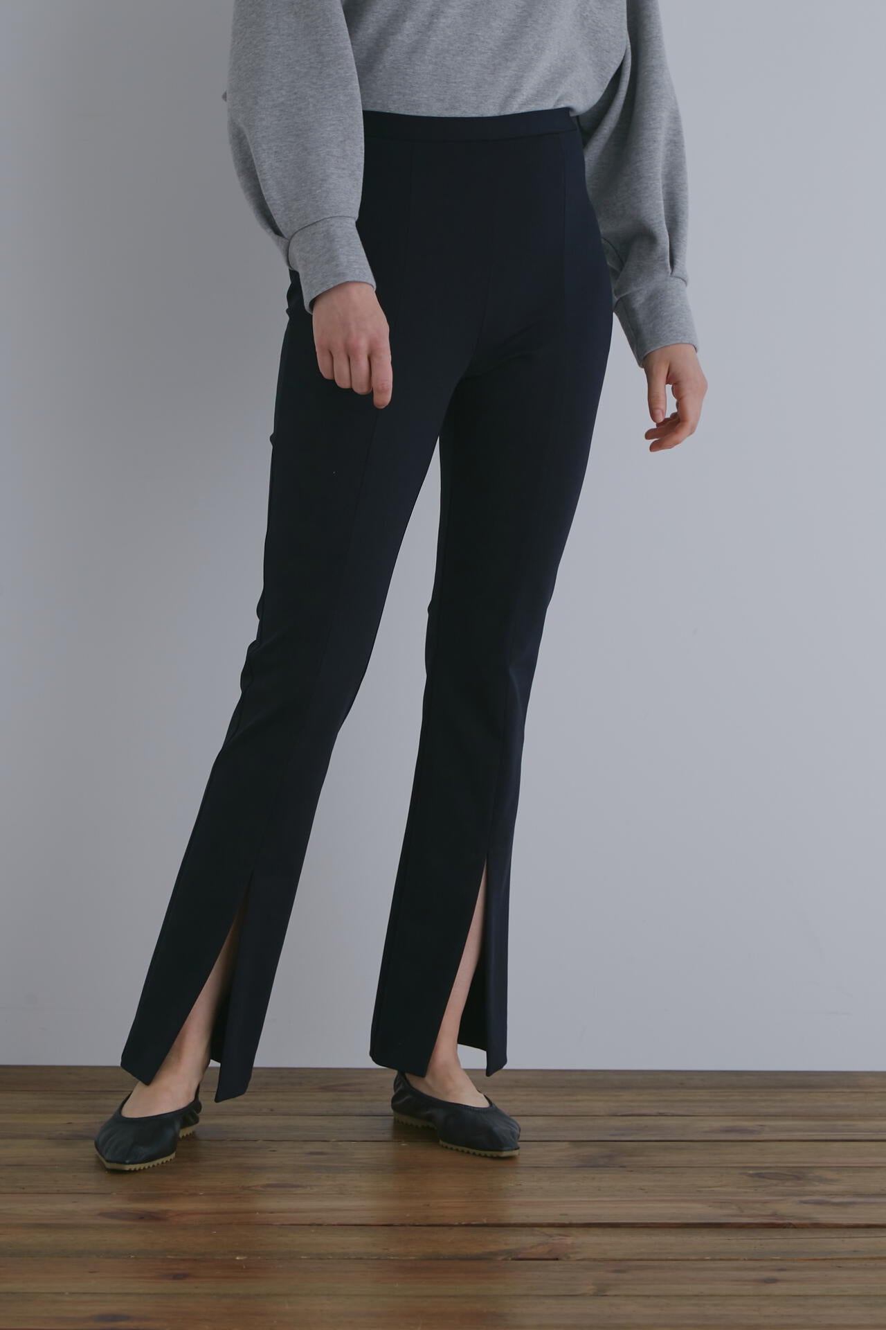 【EC限定】ハイストレッチフロントスリットパンツ(+5cm丈)
