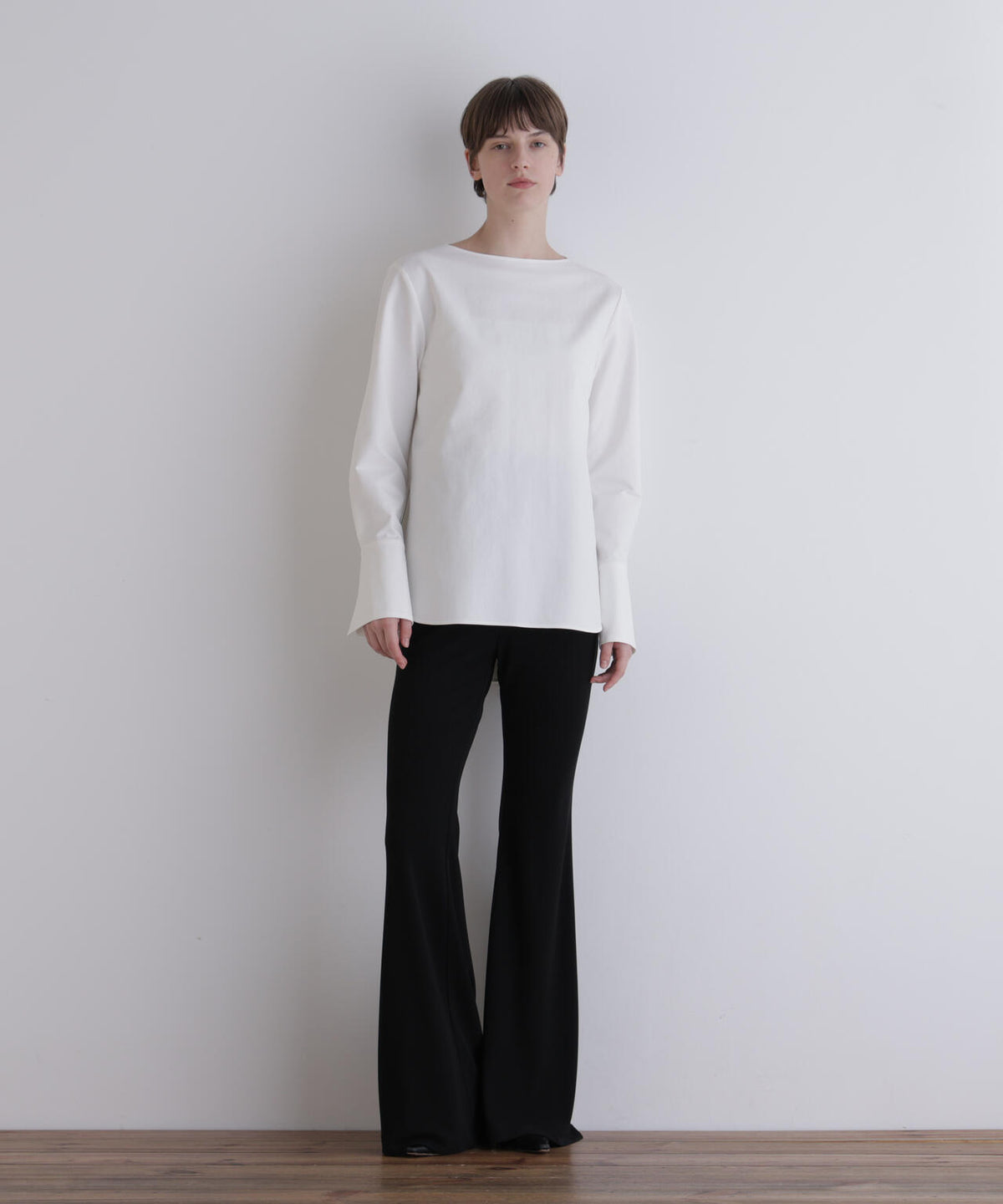 身長173cm B81 W61 H89 着用サイズ:F