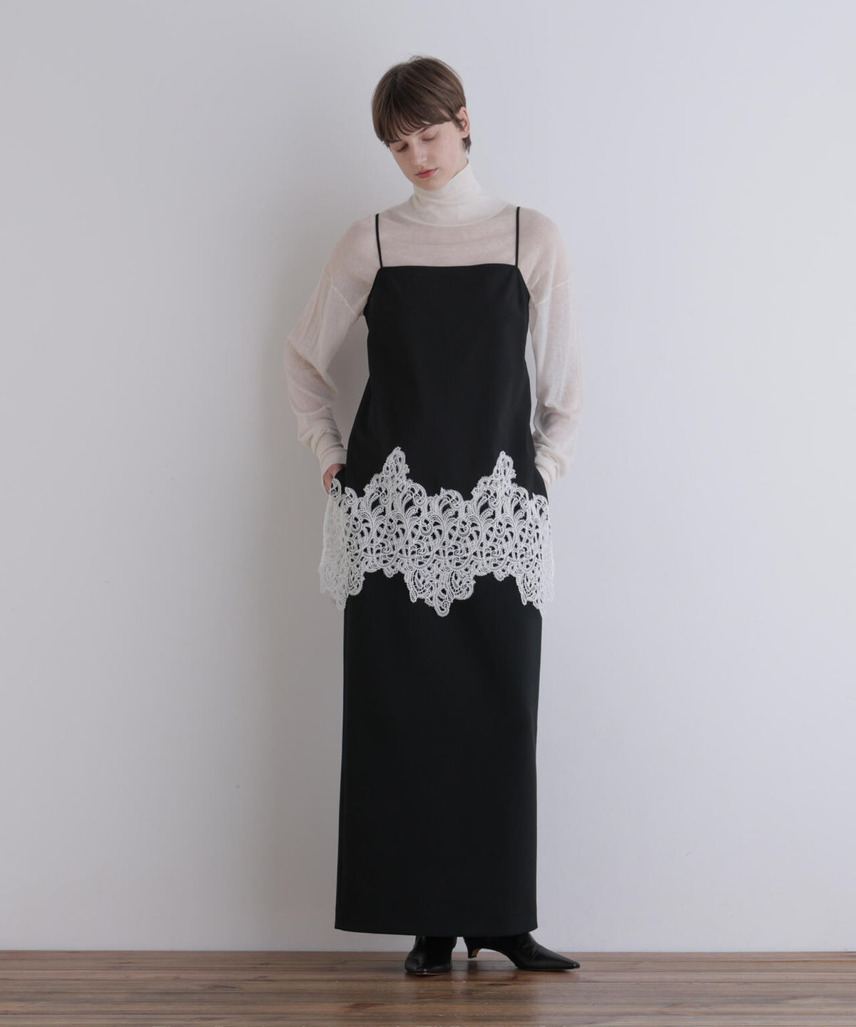 身長173cm B81 W61 H89 着用サイズ:F