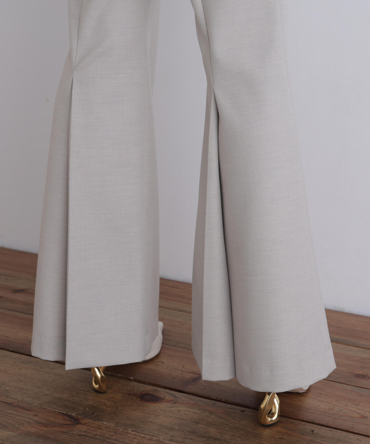 身長173cm B81 W61 H89 着用サイズ:1