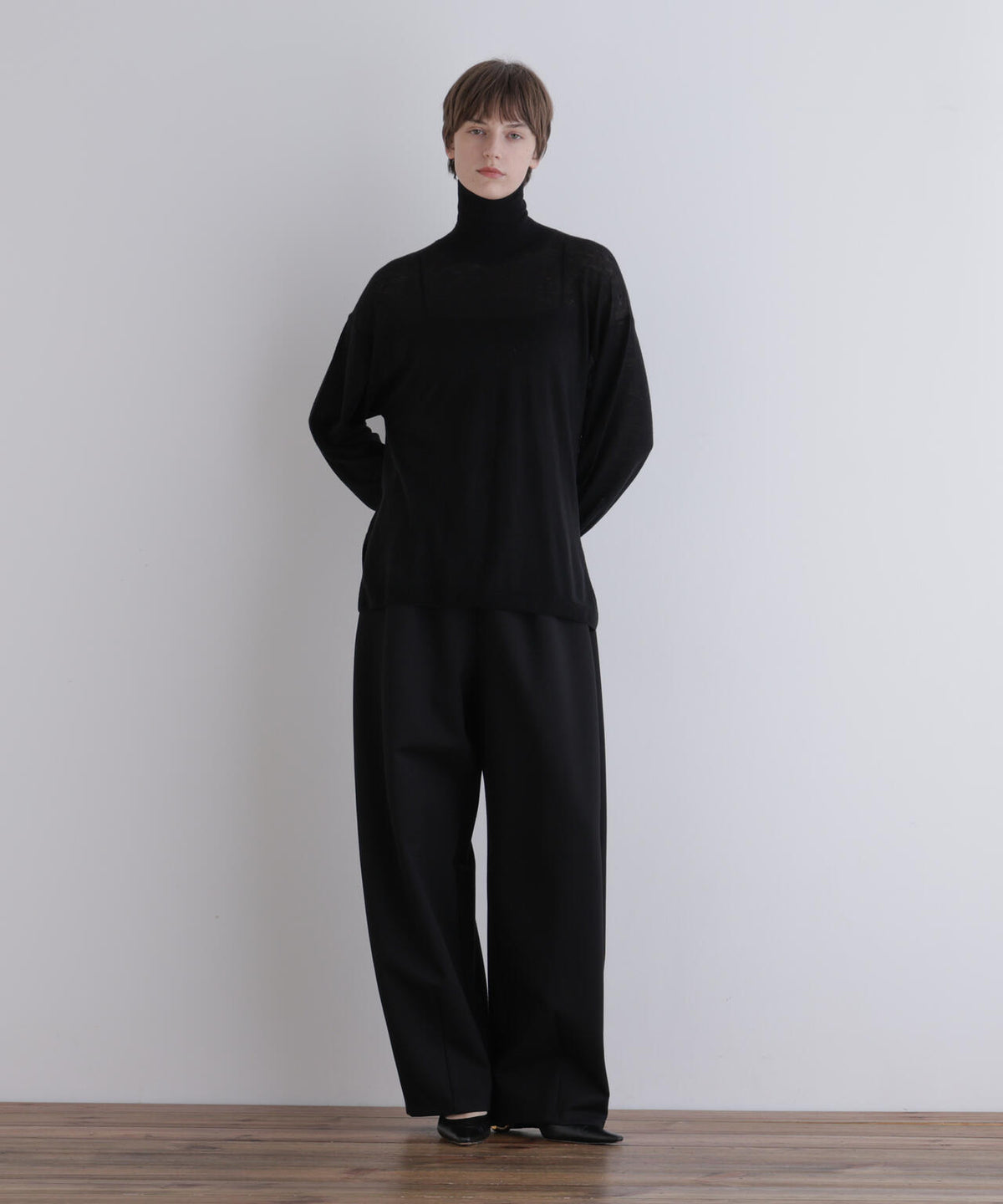 身長173cm B81 W61 H89 着用サイズ:1