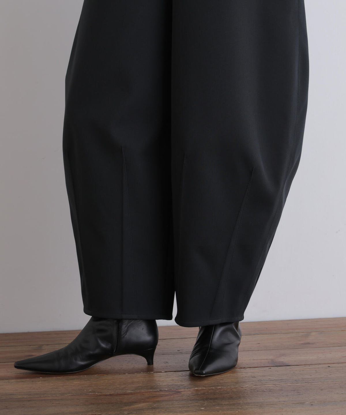 身長173cm B81 W61 H89 着用サイズ:1