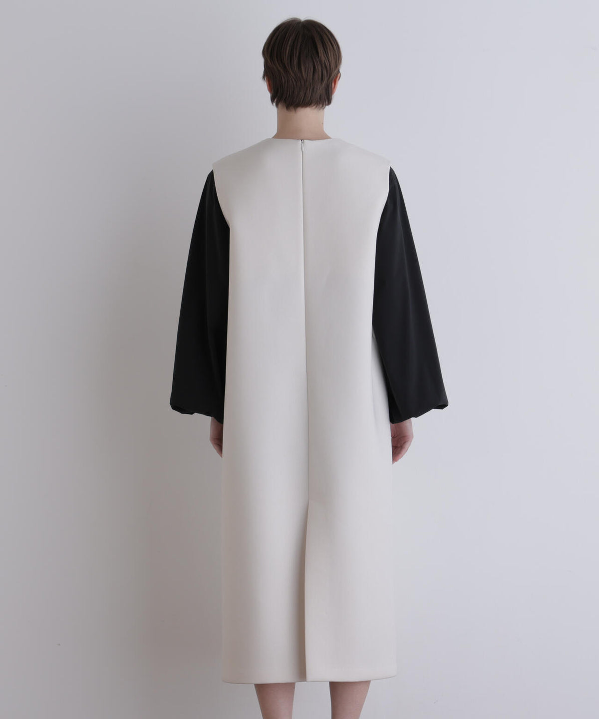 身長173cm B81 W61 H89 着用サイズ:1