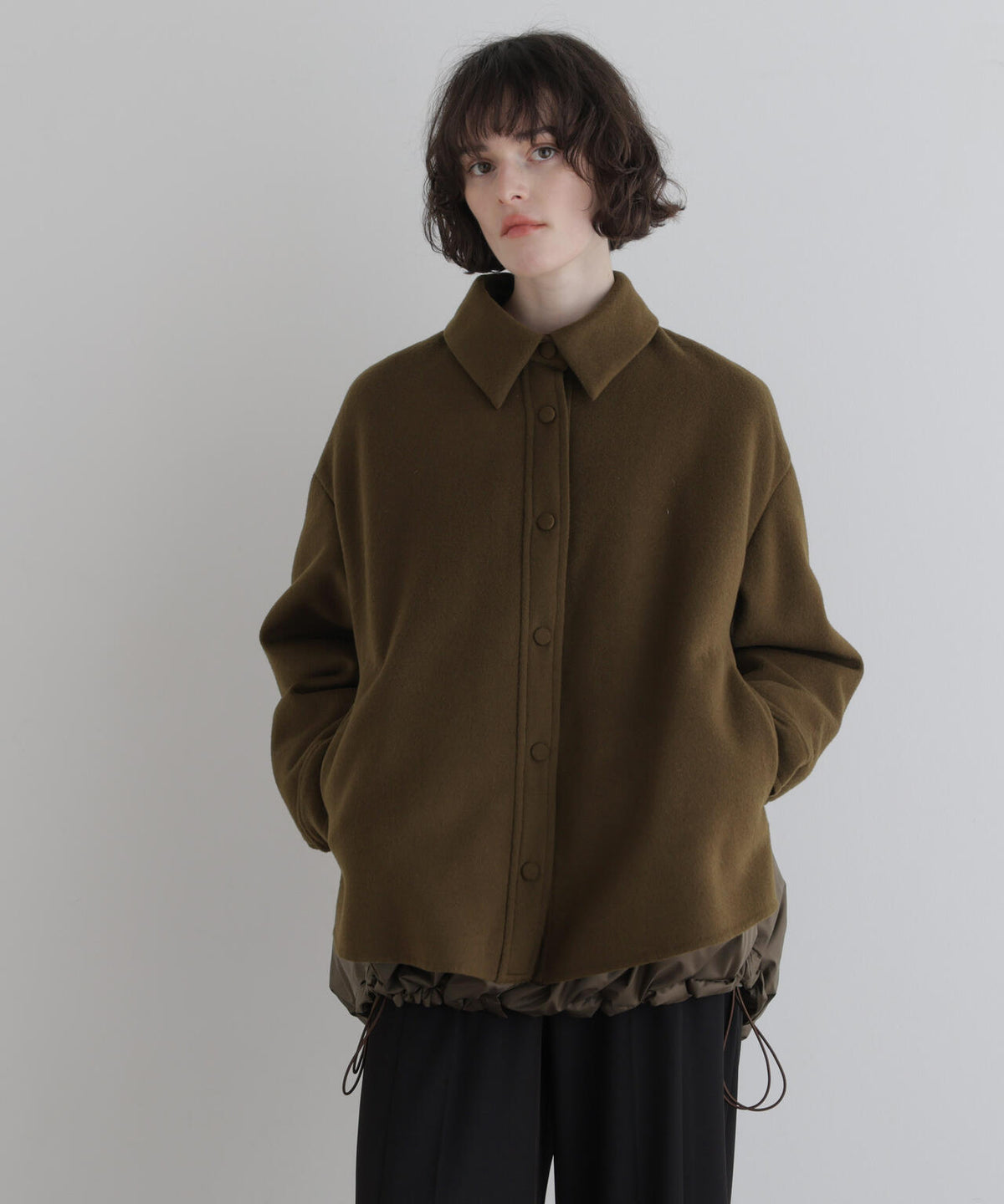 身長177cm B81 W59 H89 着用サイズ:F