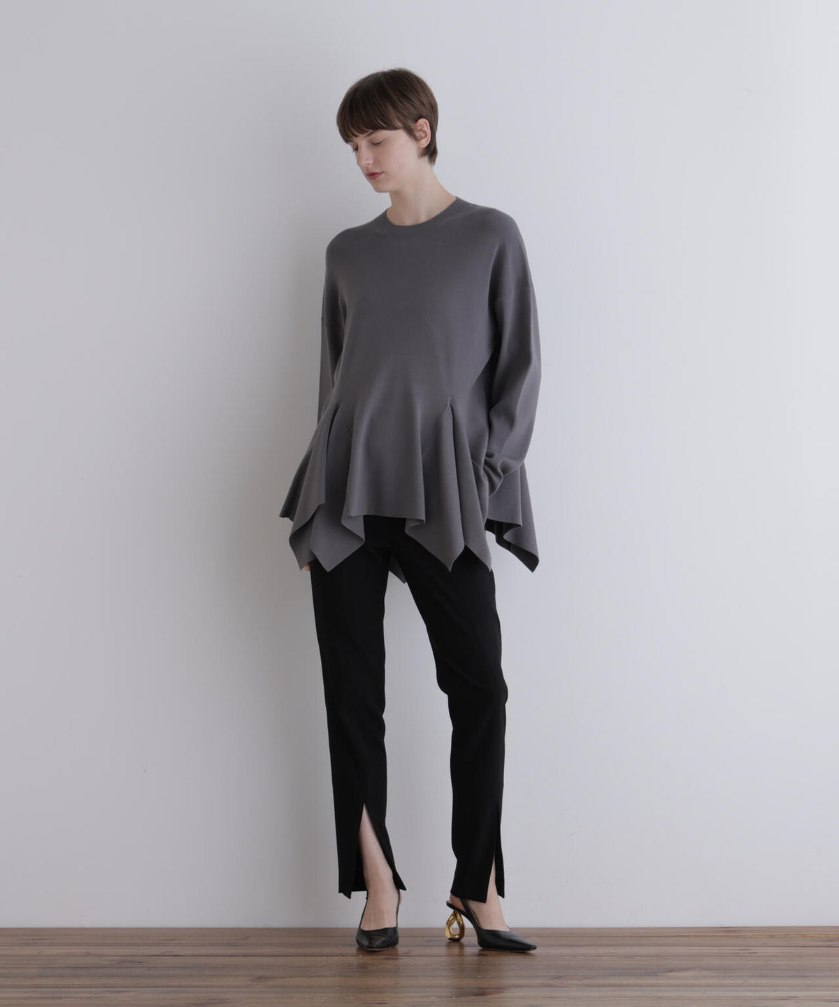 身長173cm B81 W61 H89 着用サイズ:F