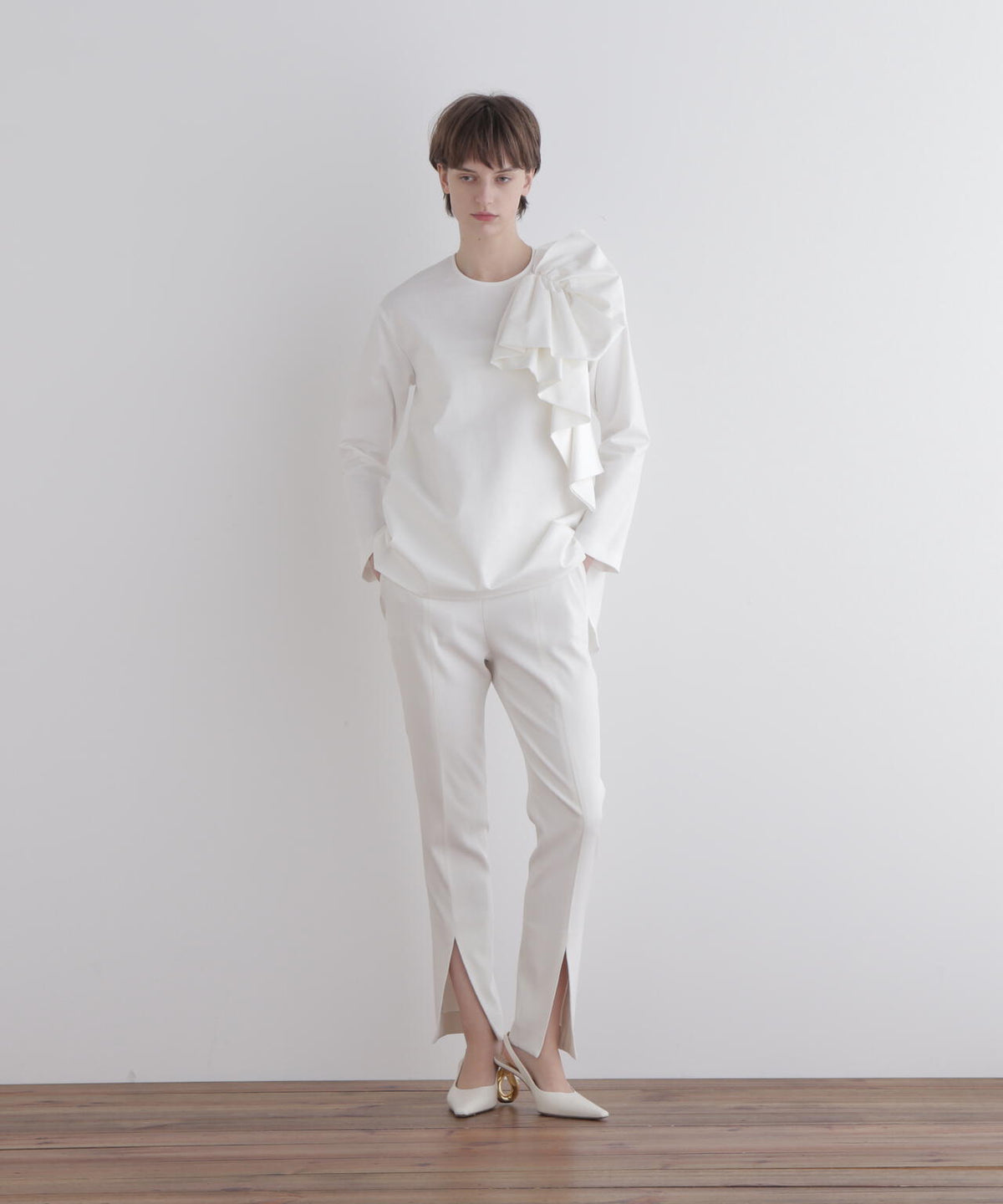 身長173cm B81 W61 H89 着用サイズ:F