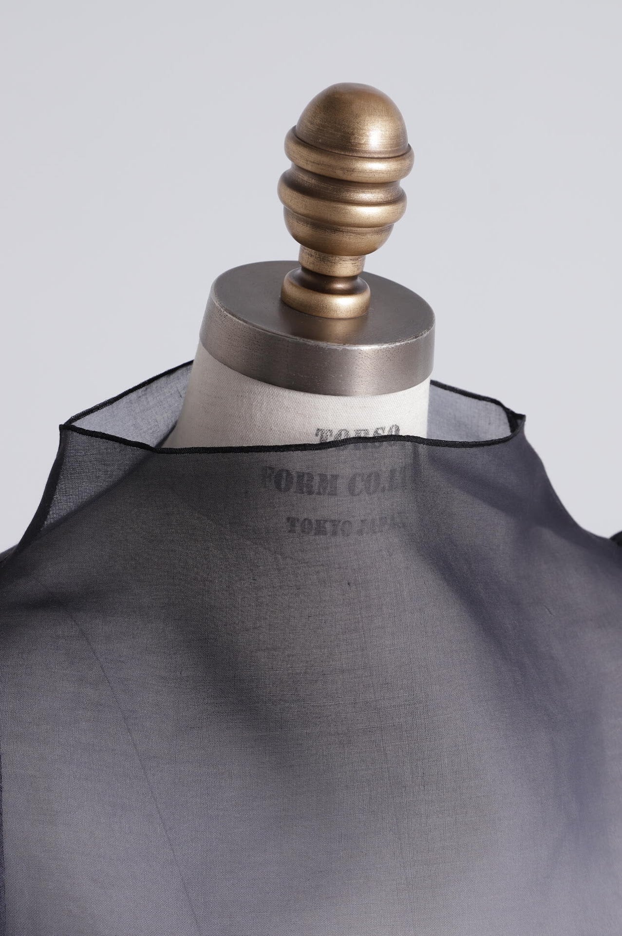 【TV着用】Bottleneck Volume Sleeve Blouse