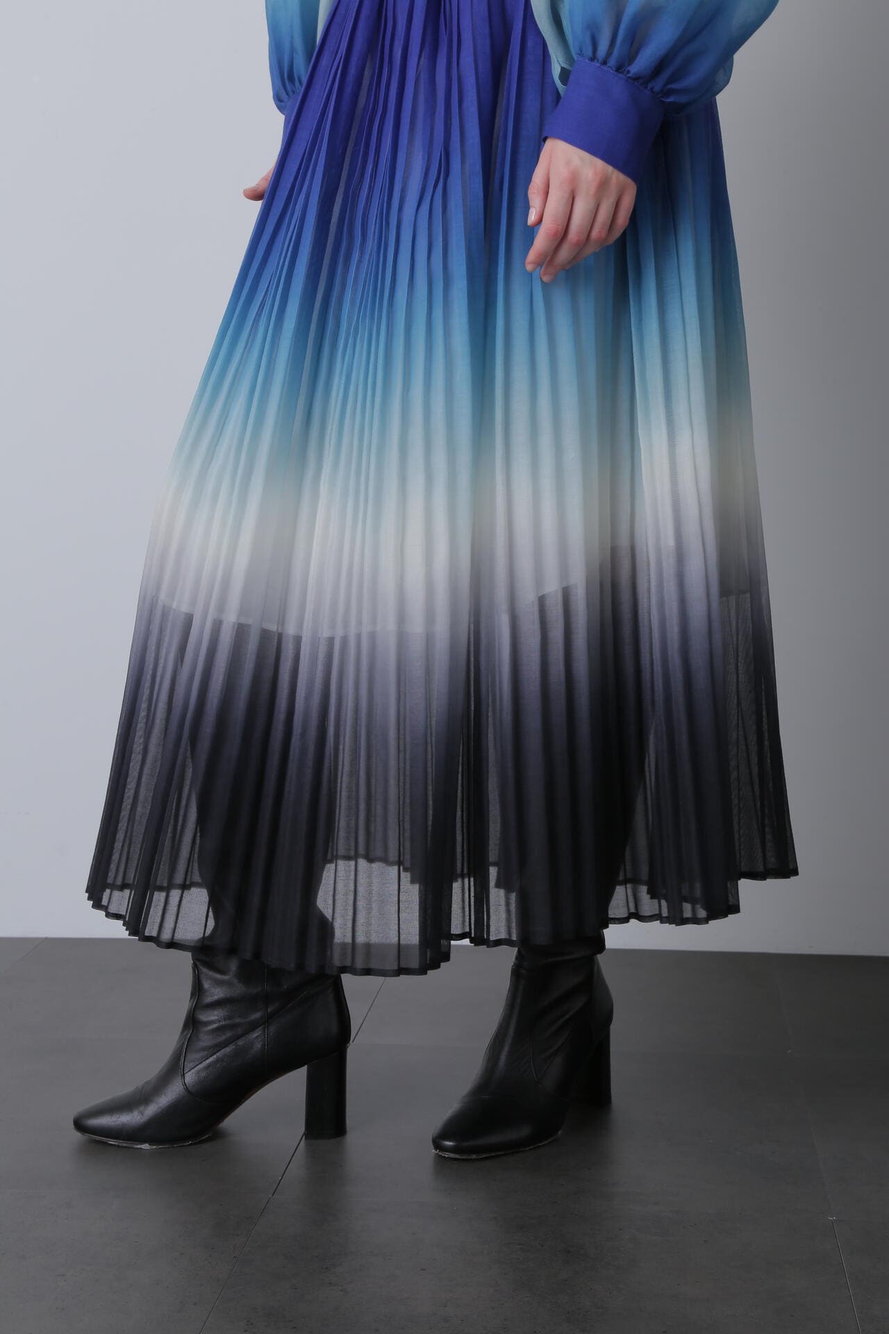【TV着用】Pleated Maxi Flare Skirt