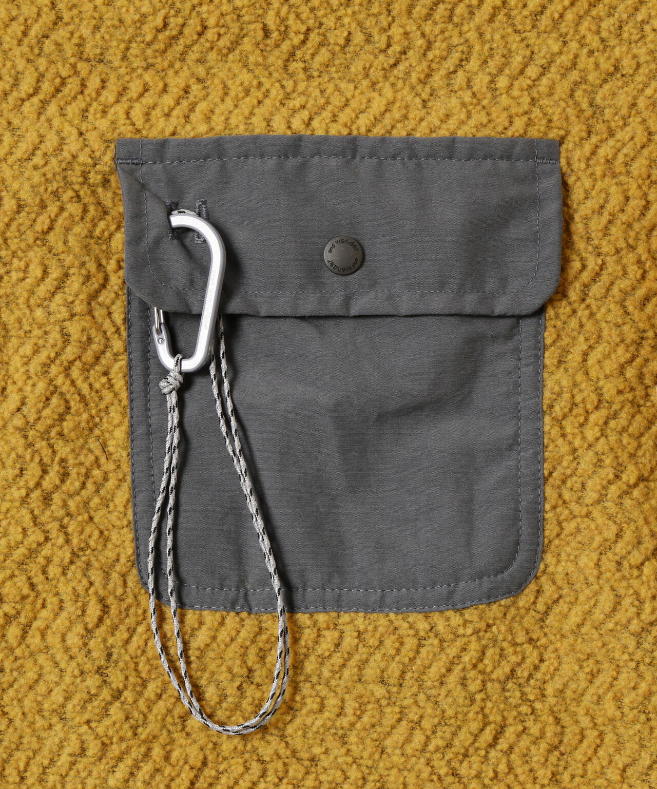 re wool JQ stand zip