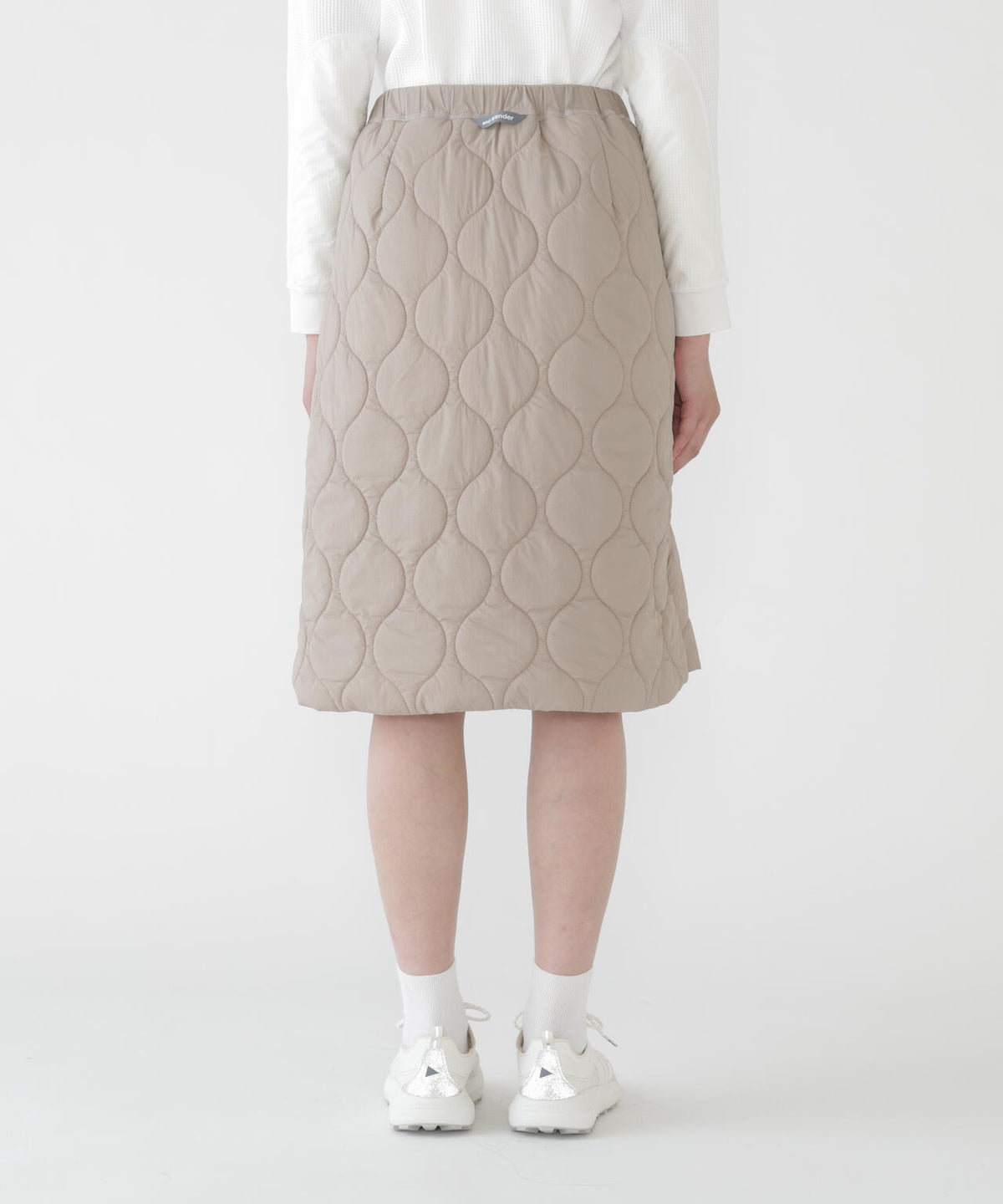 Height:178cm Bust:84cm Waist:60cm Hips:88cm 着用サイズ:XS/S
