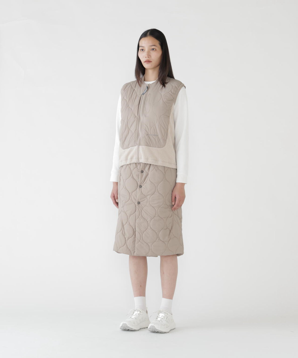Height:178cm Bust:84cm Waist:60cm Hips:88cm 着用サイズ:XS/S
