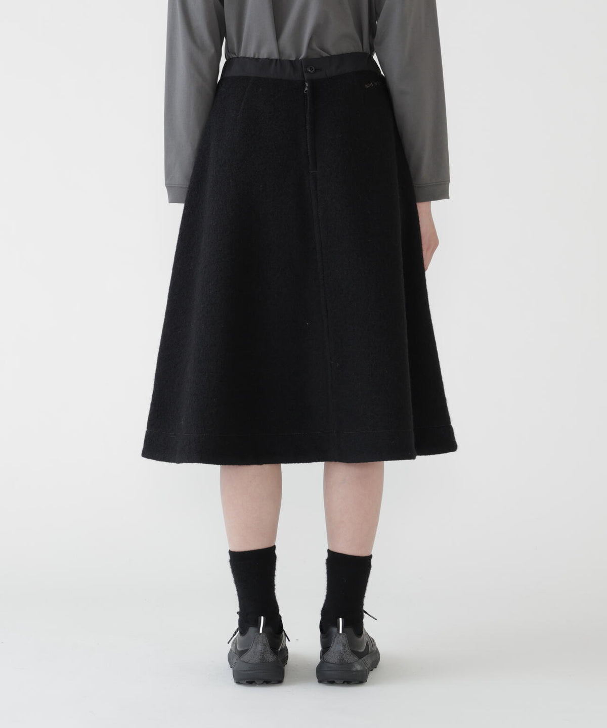 Height:178cm Bust:84cm Waist:60cm Hips:88cm 着用サイズ:WM