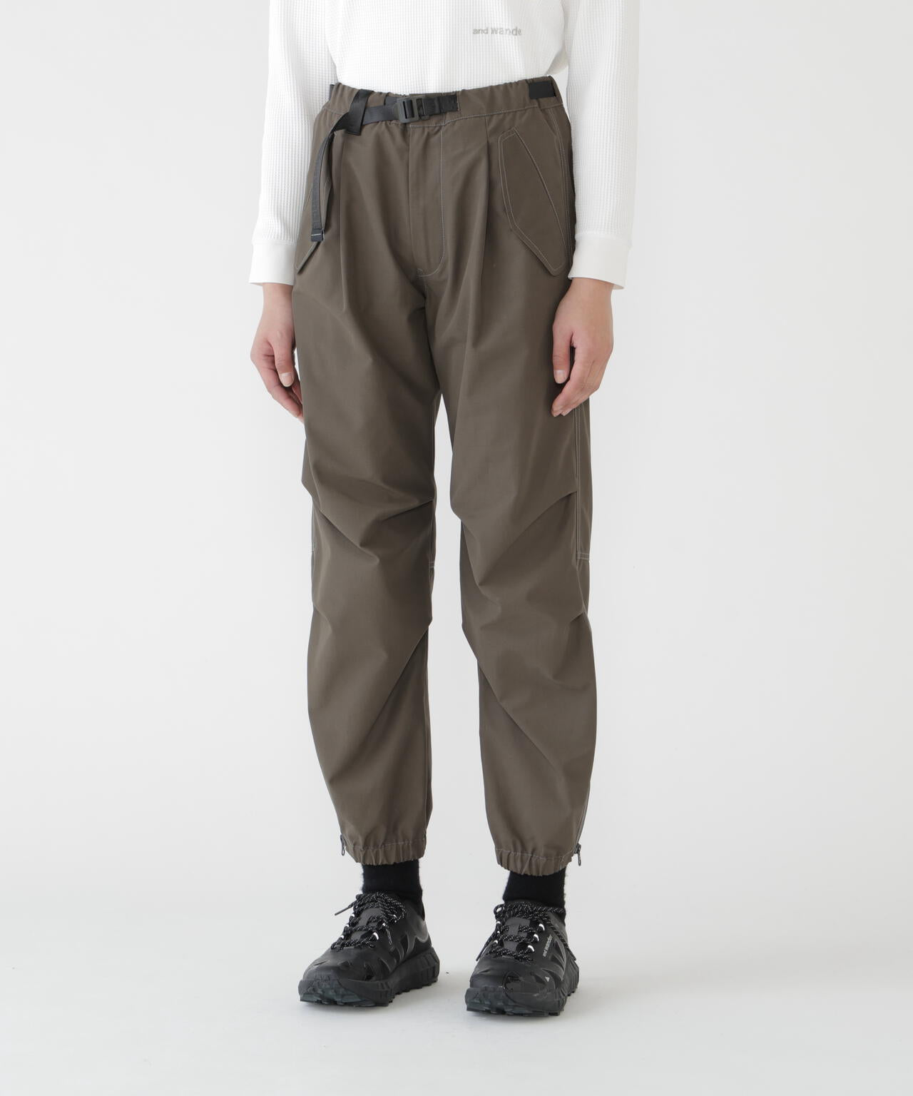 high count cloth side zip hem pants