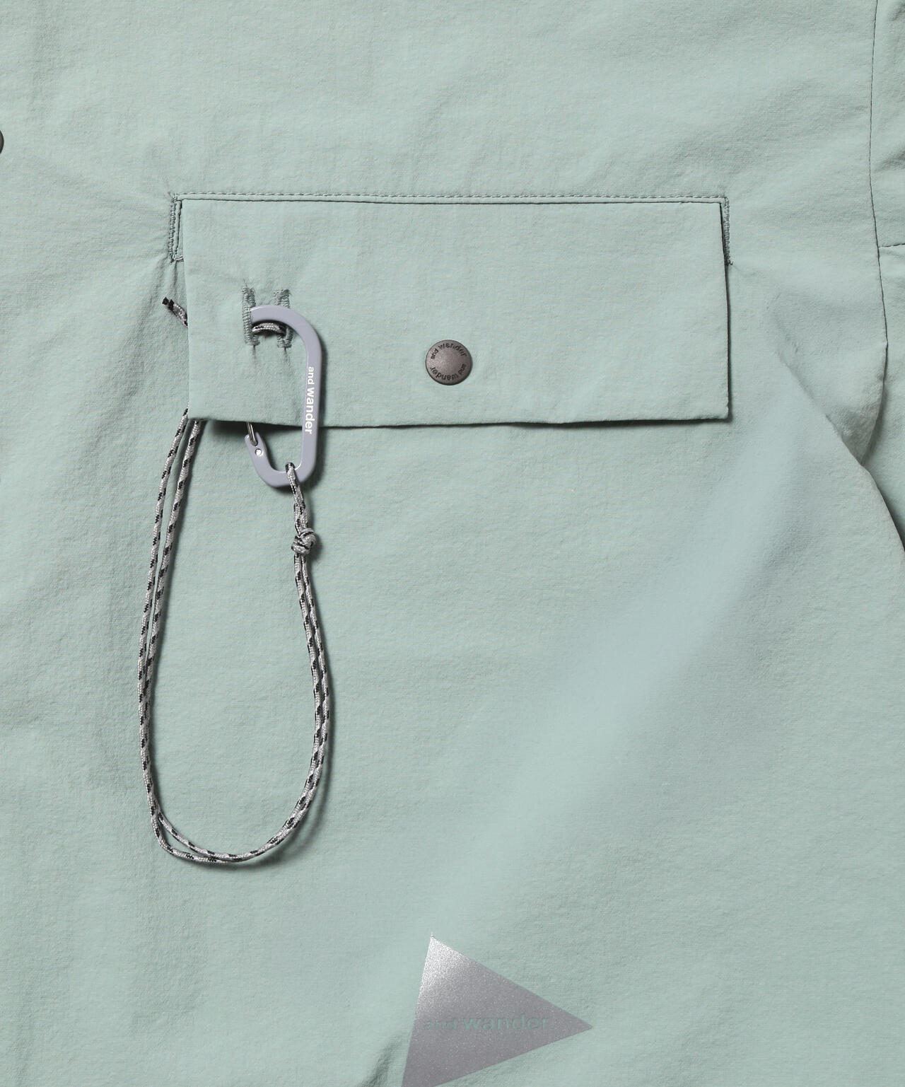 light w cloth shirt