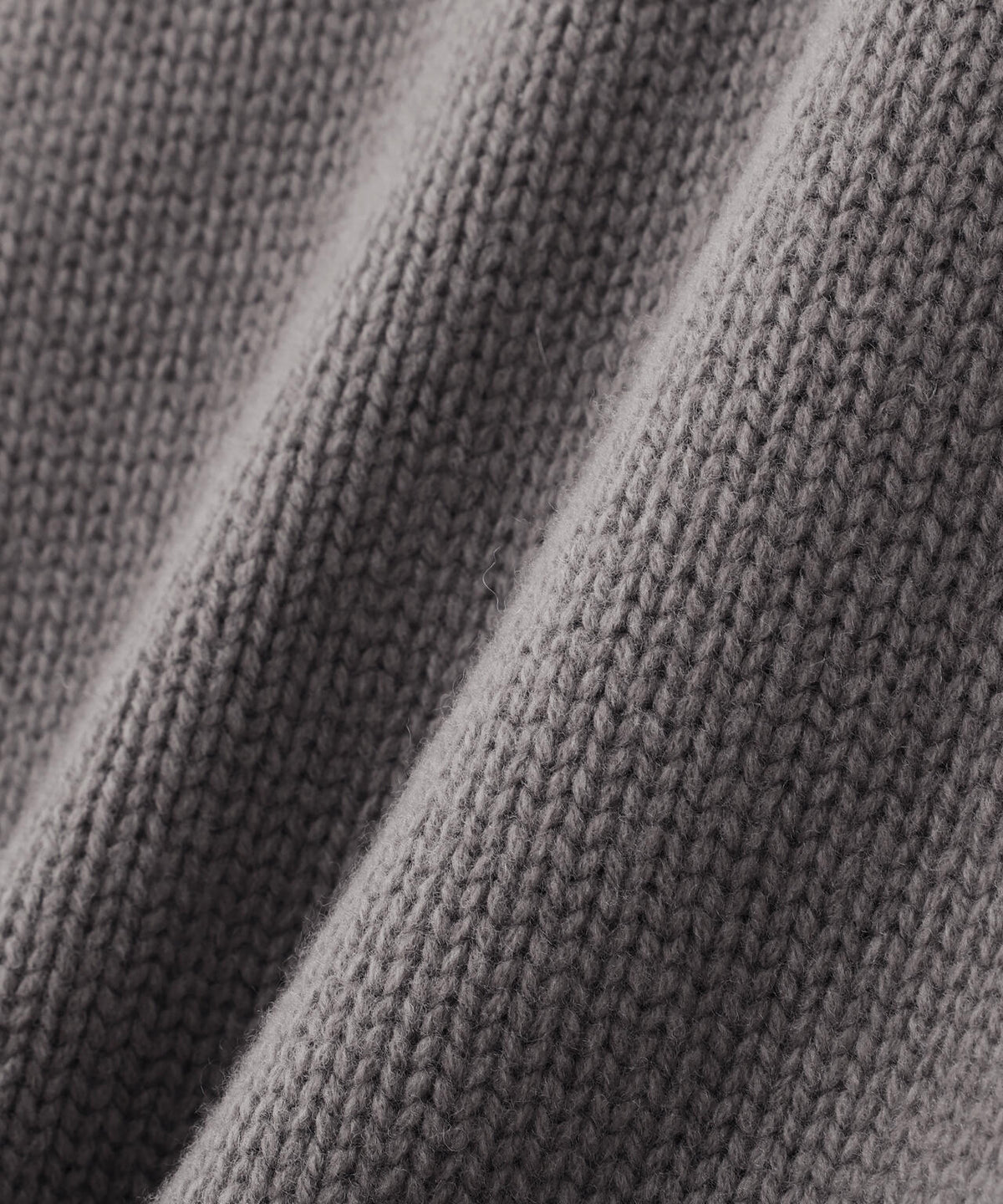 SOFT WOOL KNITWEAR
