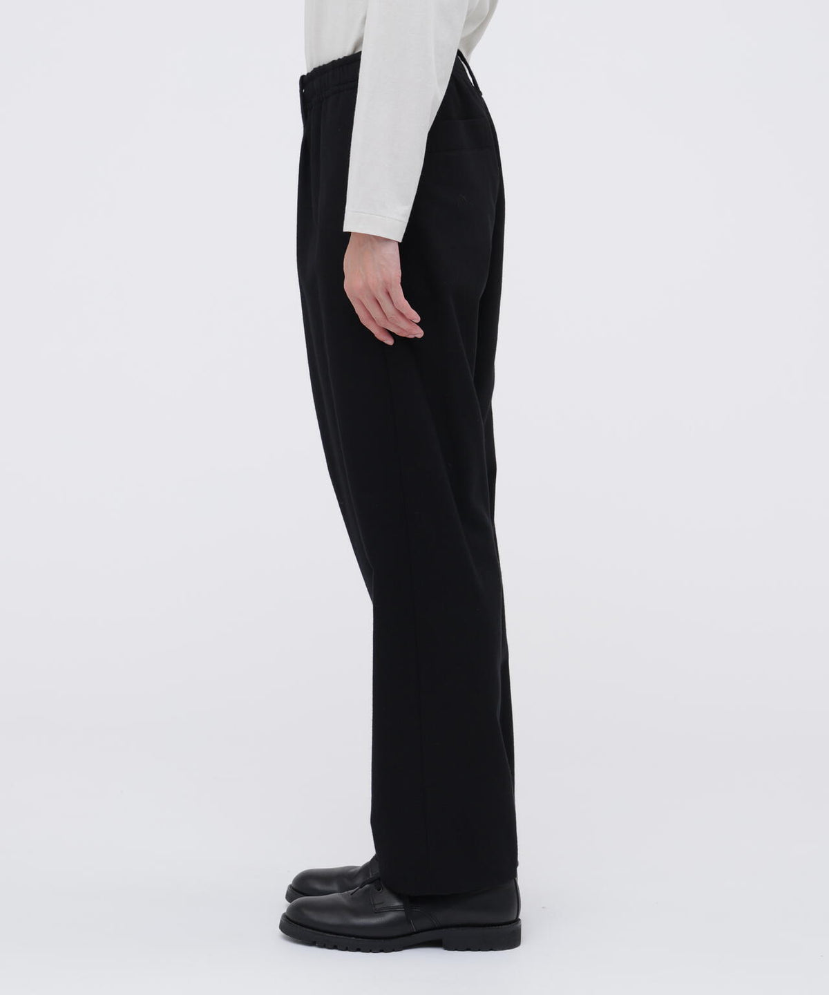 身長185cm B84 W66cm H91cm 着用サイズ:L
