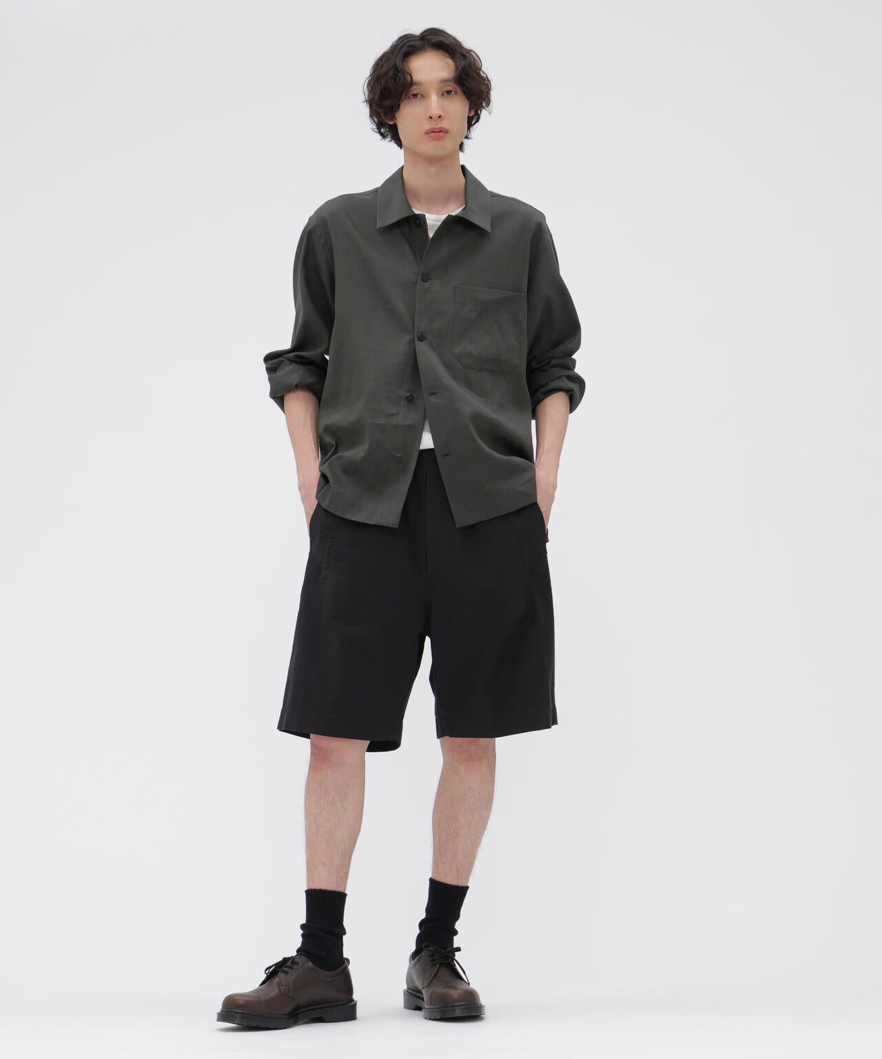身長185cm B84 W66cm H91cm 着用サイズ:L