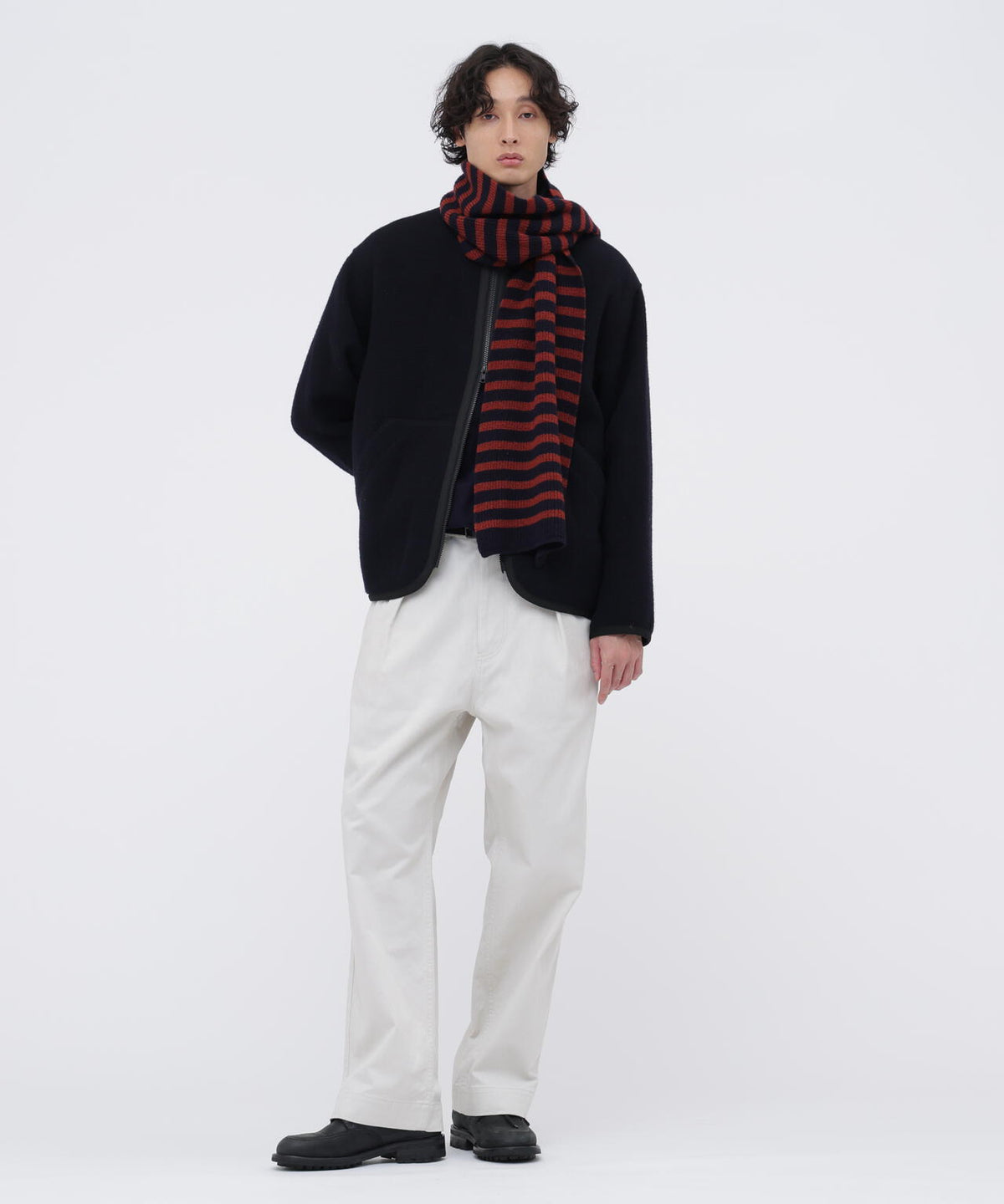 身長185cm B84 W66cm H91cm 着用サイズ:F