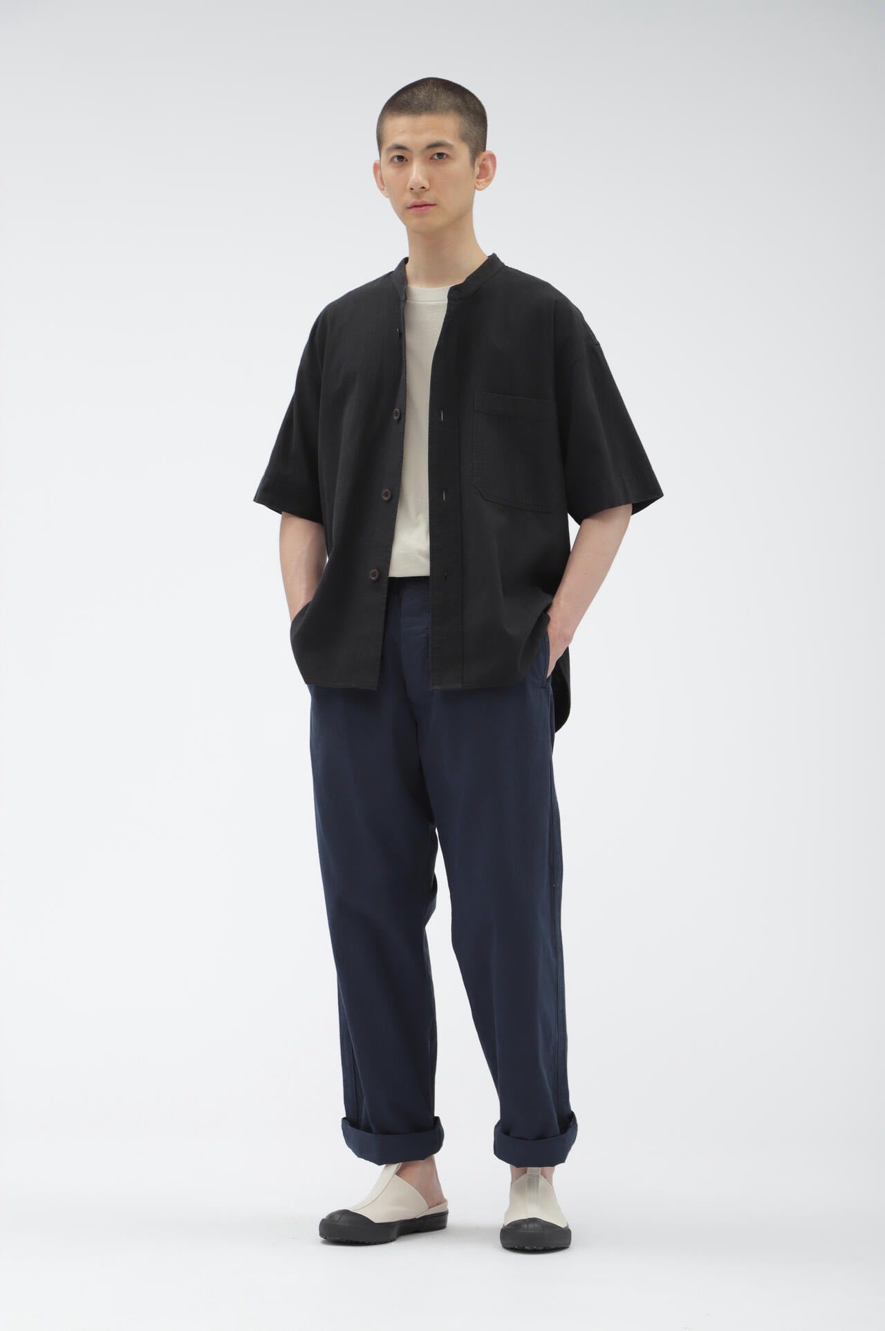 GARMENT DYE LIGHTWEIGHT PLAINWEAVE