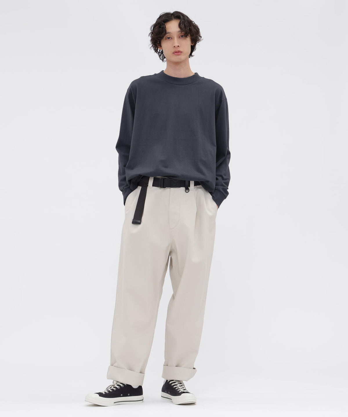 身長185cm B84 W66cm H91cm 着用サイズ:L