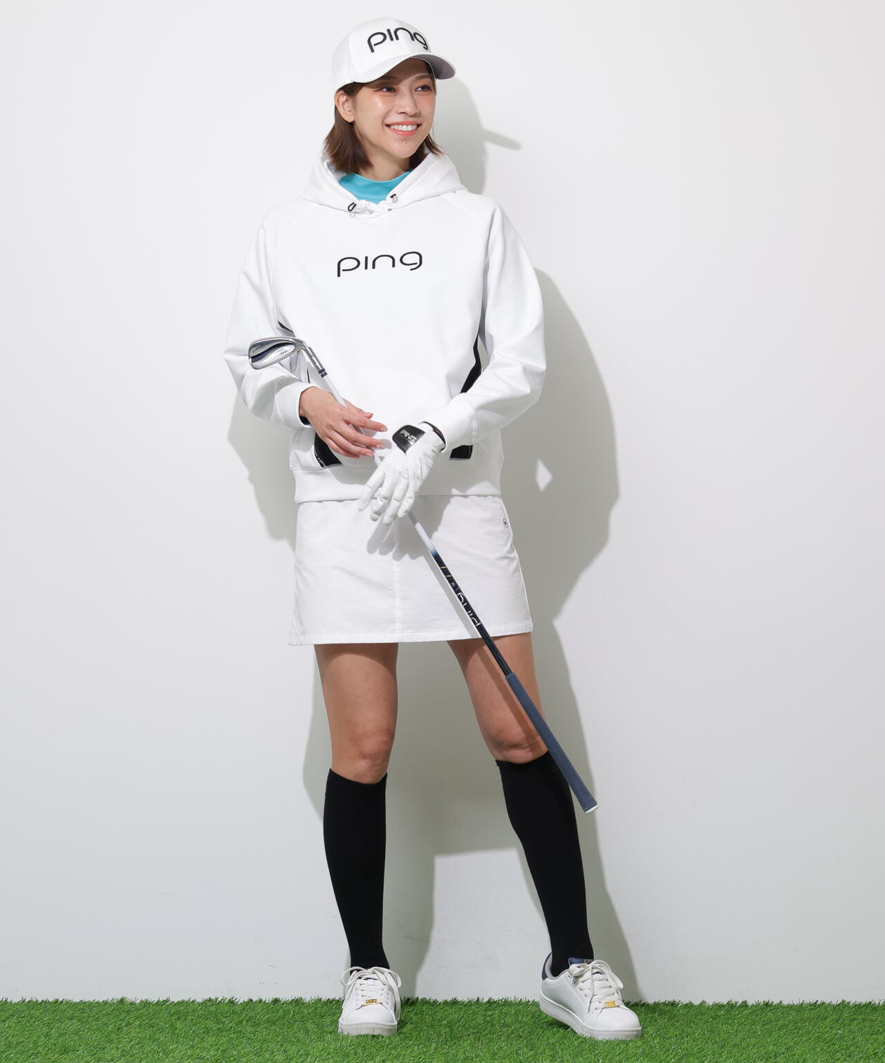 【PING APPAREL】全方向ストレッチ接結裏メッシュ切替ロゴテープスウェットフーディ <PERFORMANCE> (LADIES)