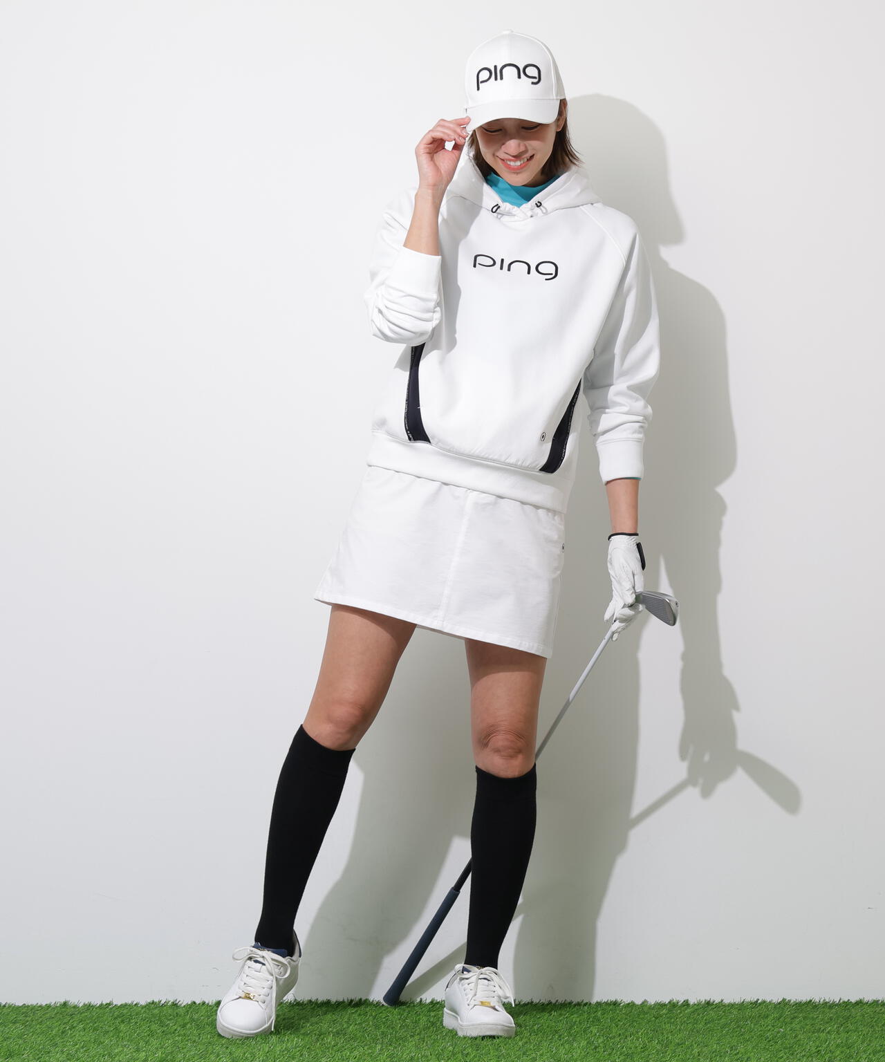 【PING APPAREL】全方向ストレッチ接結裏メッシュ切替ロゴテープスウェットフーディ <PERFORMANCE> (LADIES)