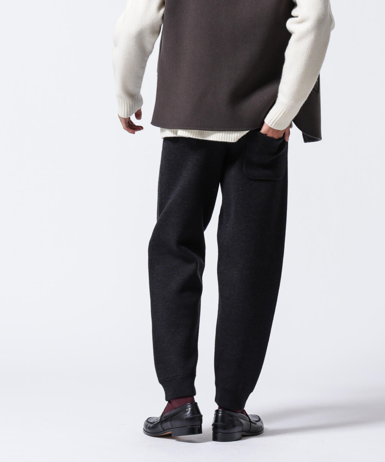 「ASSEMBLANC」接結ウールニットパンツ