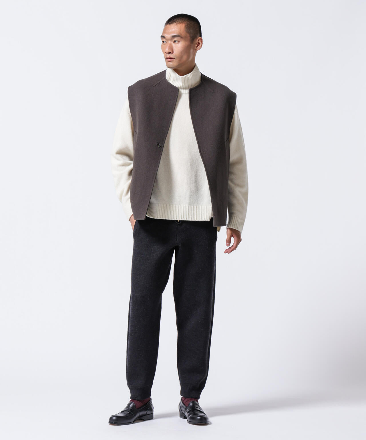 「ASSEMBLANC」接結ウールニットパンツ