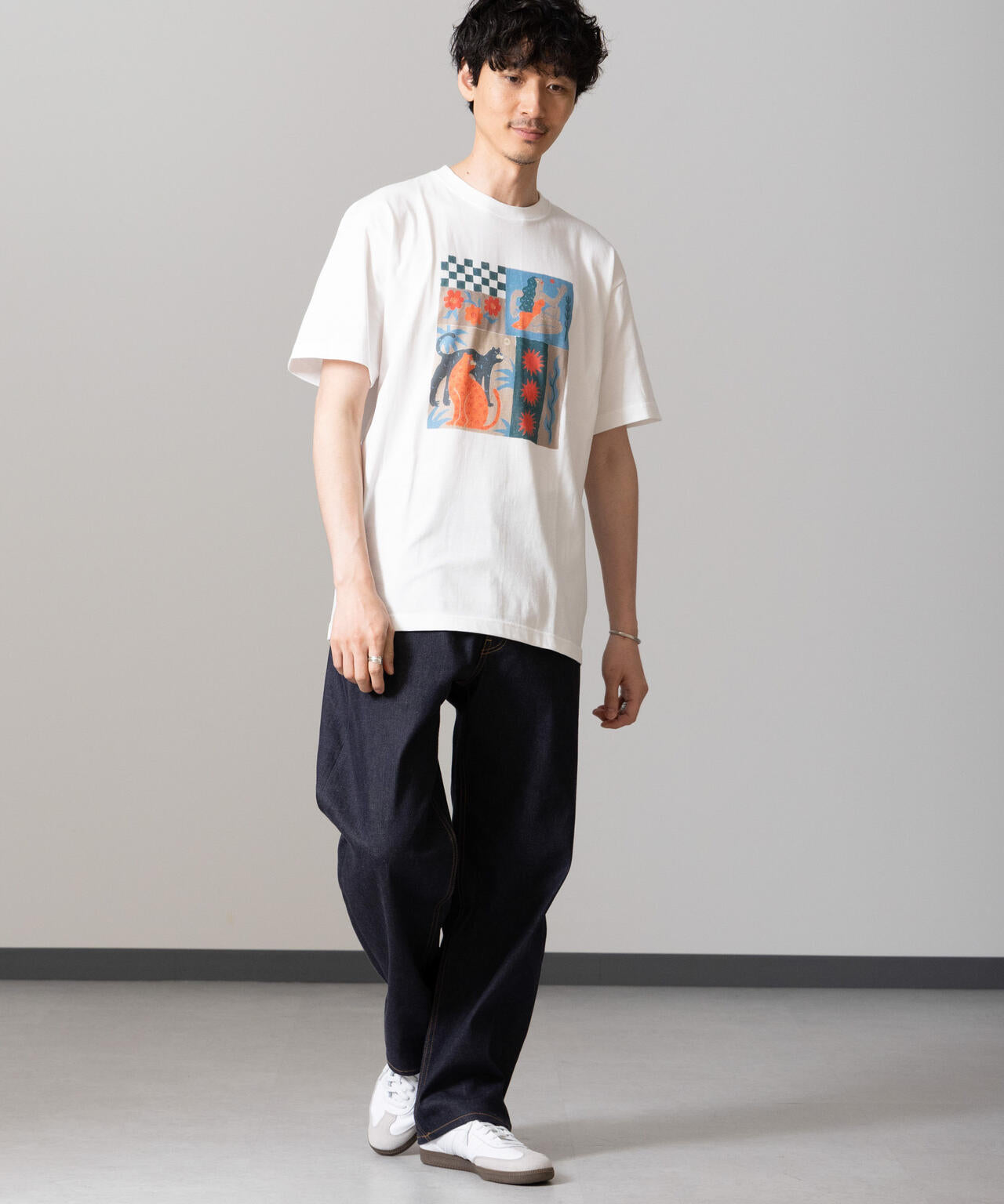「Toyameg」modern academic TILE Tシャツ