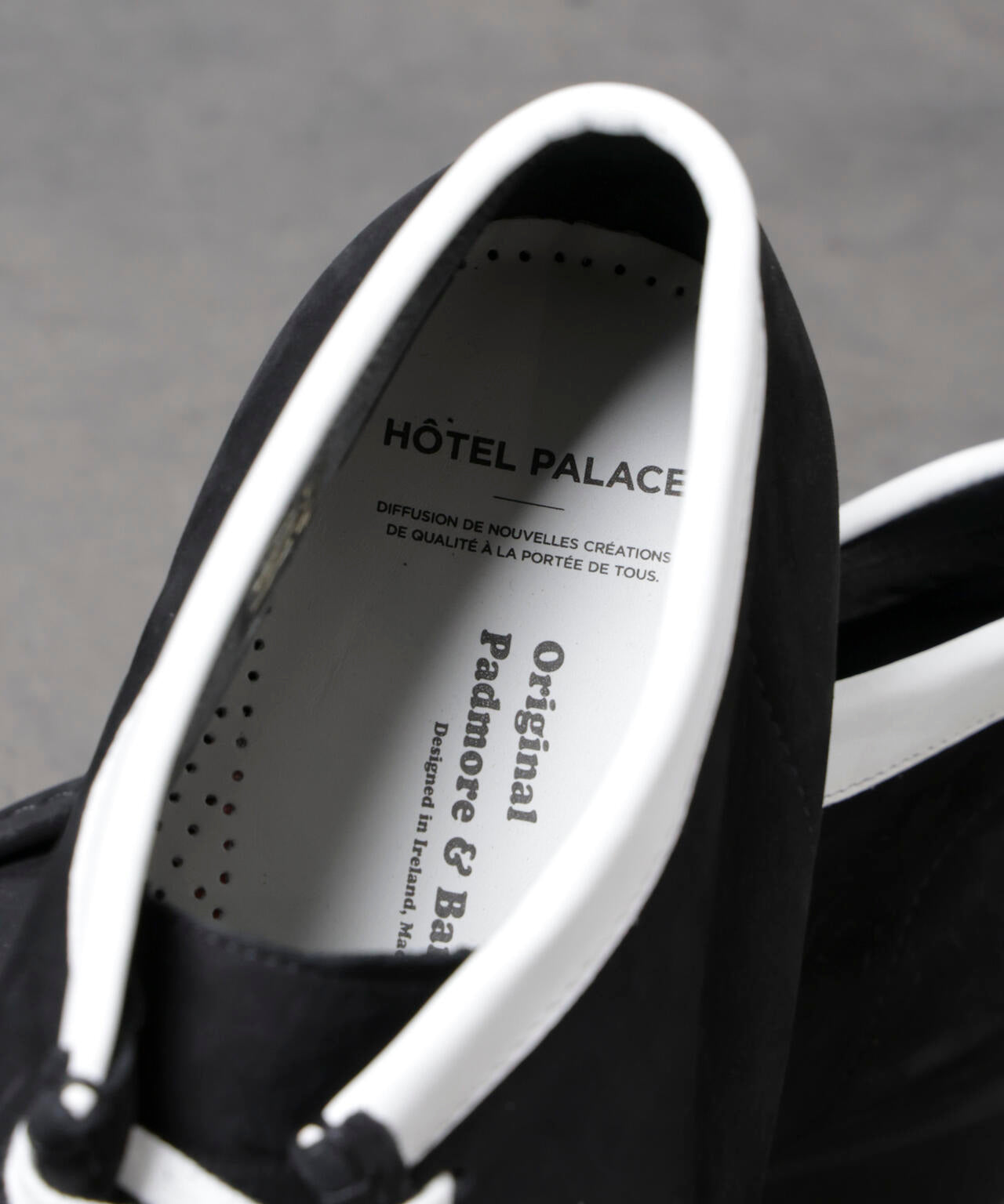 HOTEL PALACE(オテルパラス)xパドモア&バーンズヌバックレザーヴィブラムソールブーツ