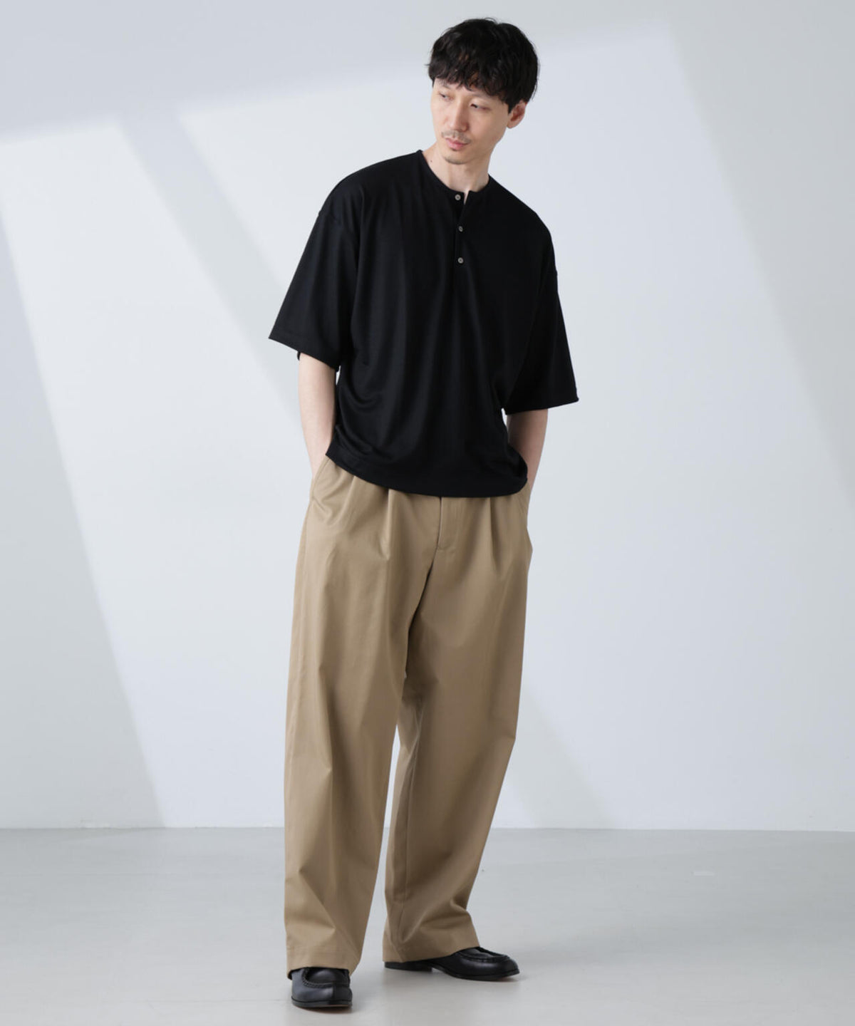 「ALL-DAYS COMFORT 100% WOOL」 ヘンリーネックTEE
